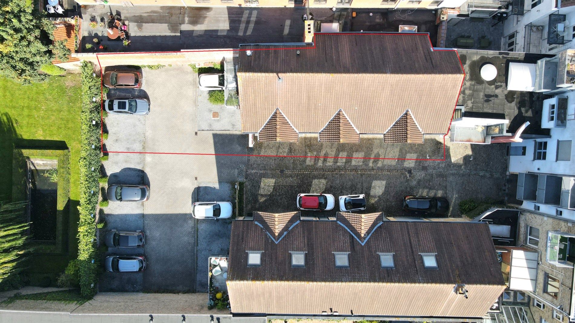 Uniek karaktervol handelseigendom te centrum Ieper. foto 9