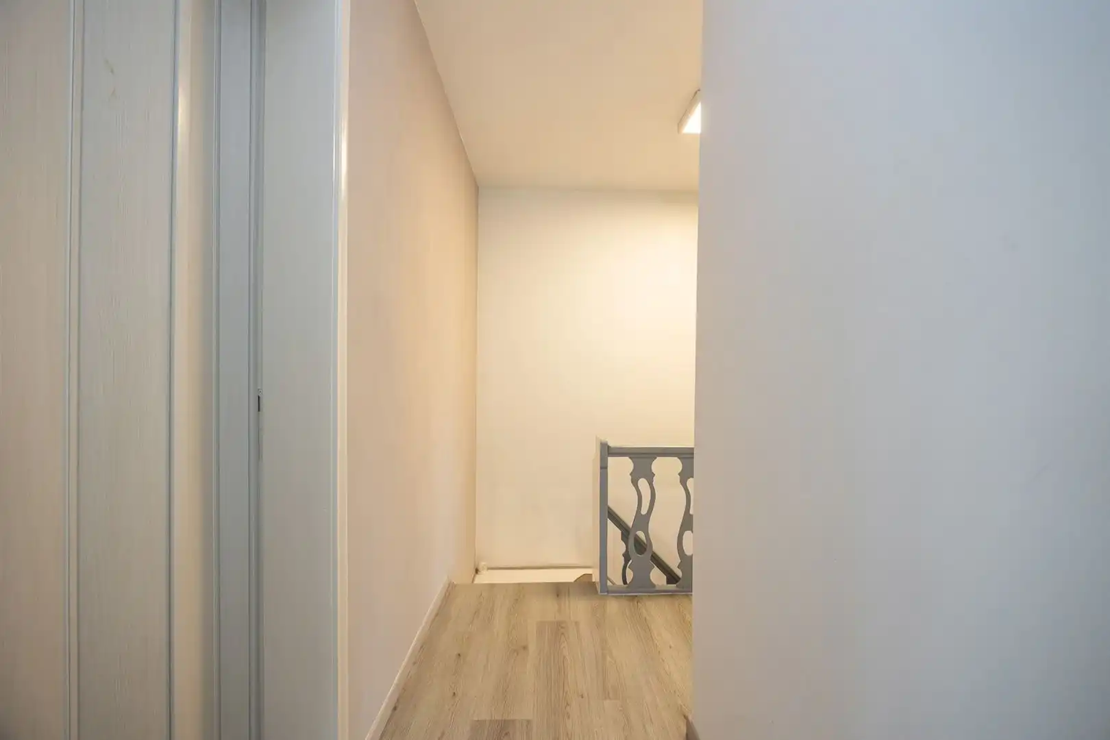 Een ruime halfopenbebouwing op 2000m2 foto 8