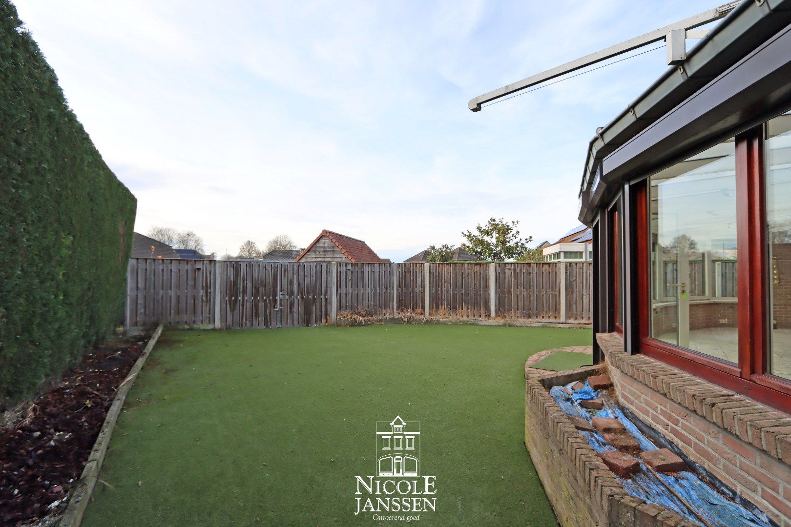 Ruime vrijstaande gezinswoning met 3 slaapkamers, tuintje en garage foto 17