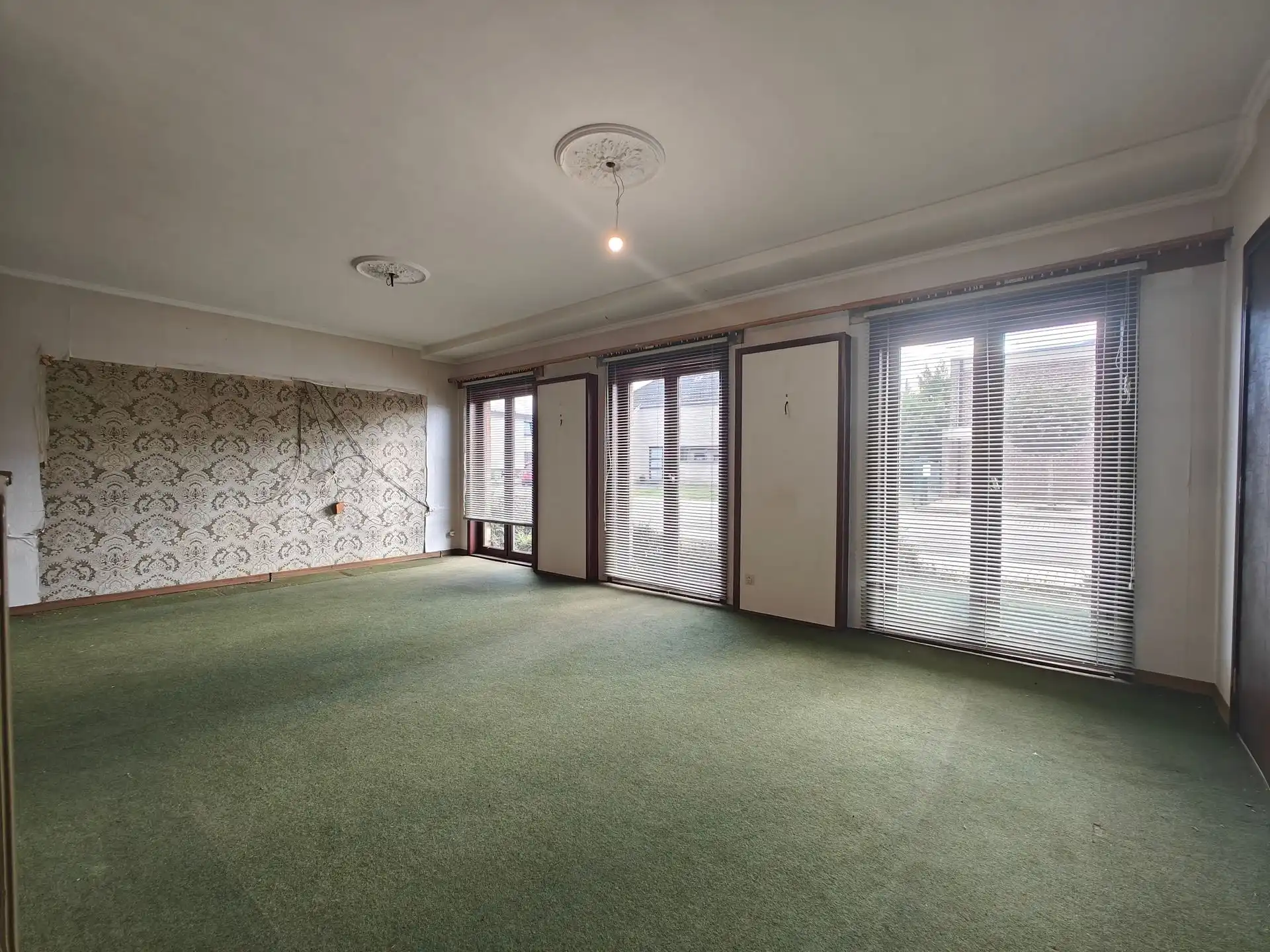 Te renoveren vrijstaande woning op een top locatie!  foto 4