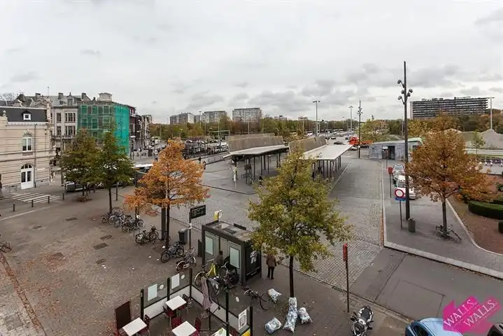 Wonen aan de voet van het station te Berchem foto 15