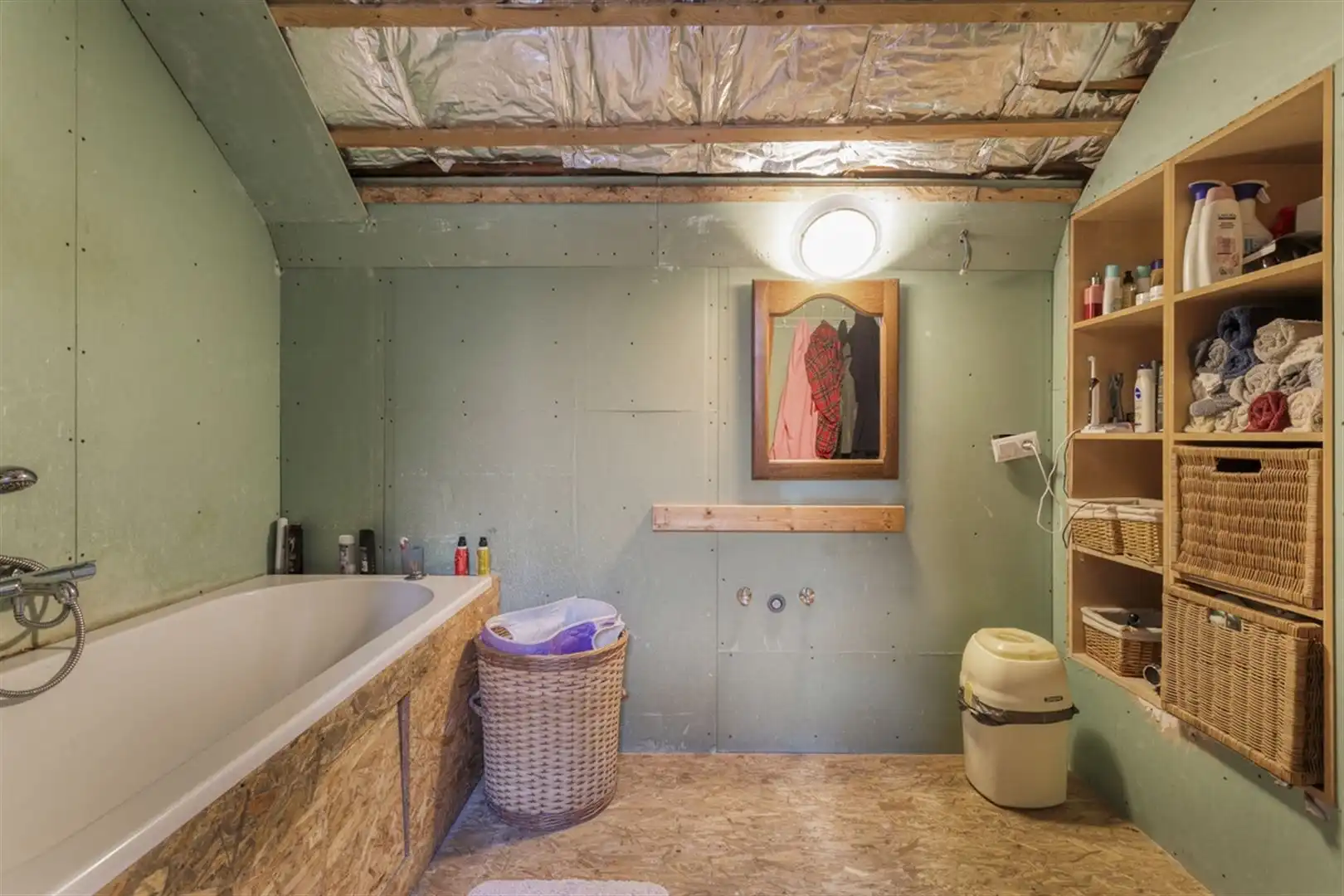 Commercieel gebouw met woonst foto 27