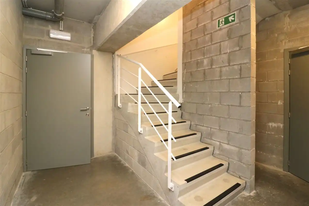 Gelijkvloers app., twee slpk, zonnig terras in centrum foto 32