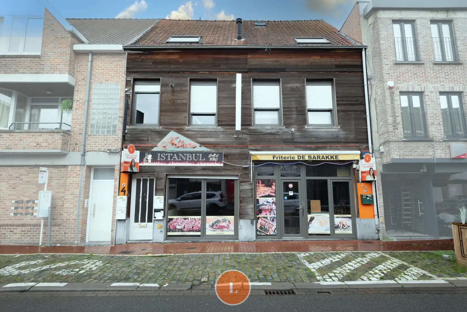 Centraal gelegen pand voor gemengd gebruik foto {{pictureIndex}}