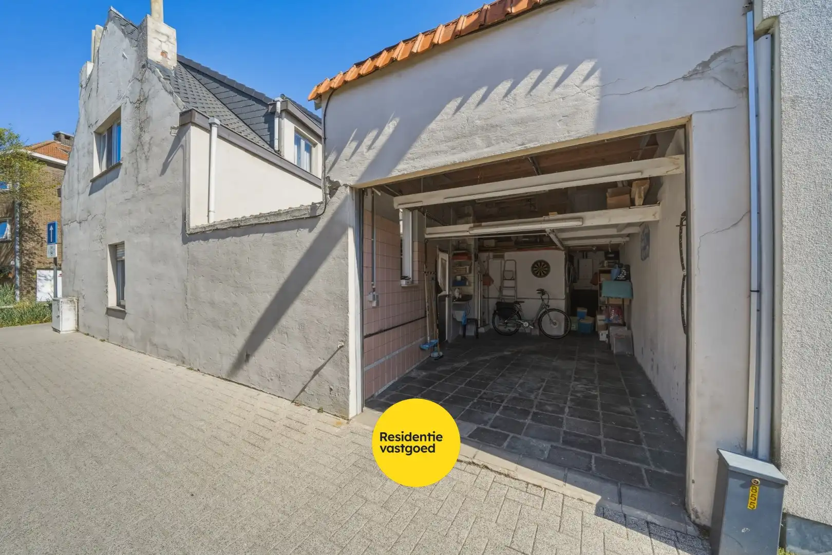 Op te frissen hoekwoning met garage in Bredene foto 16
