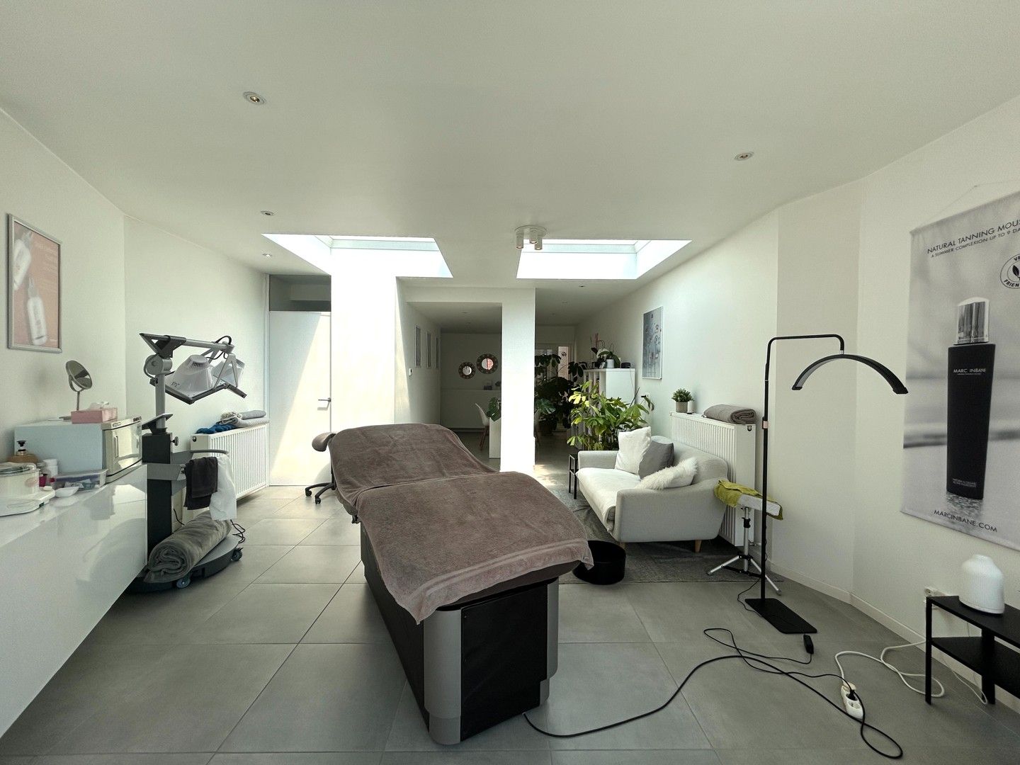 Instapklare woning met commerciële ruimte, tuin & garage te centrum Tielt! foto 6