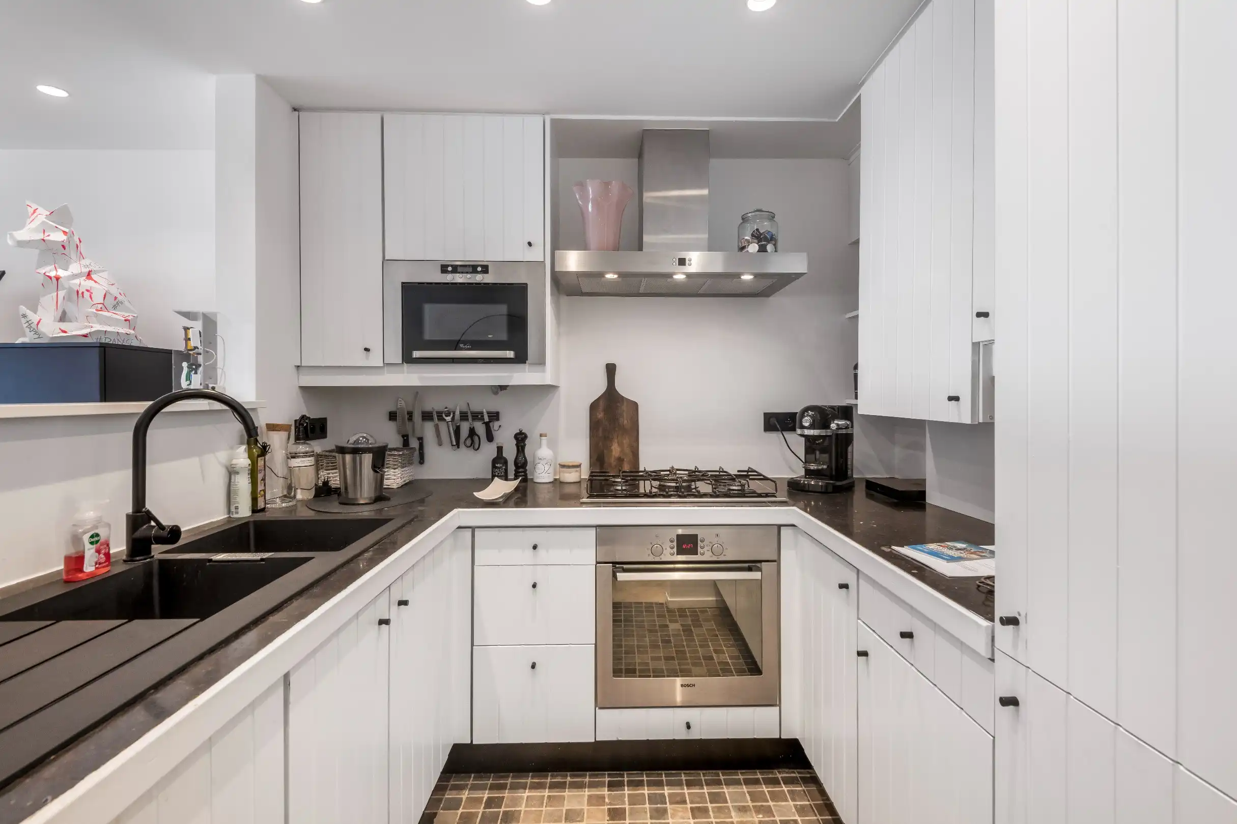 Instapklaar appartement vlakbij strand en het Lichttorenplein.  foto 4