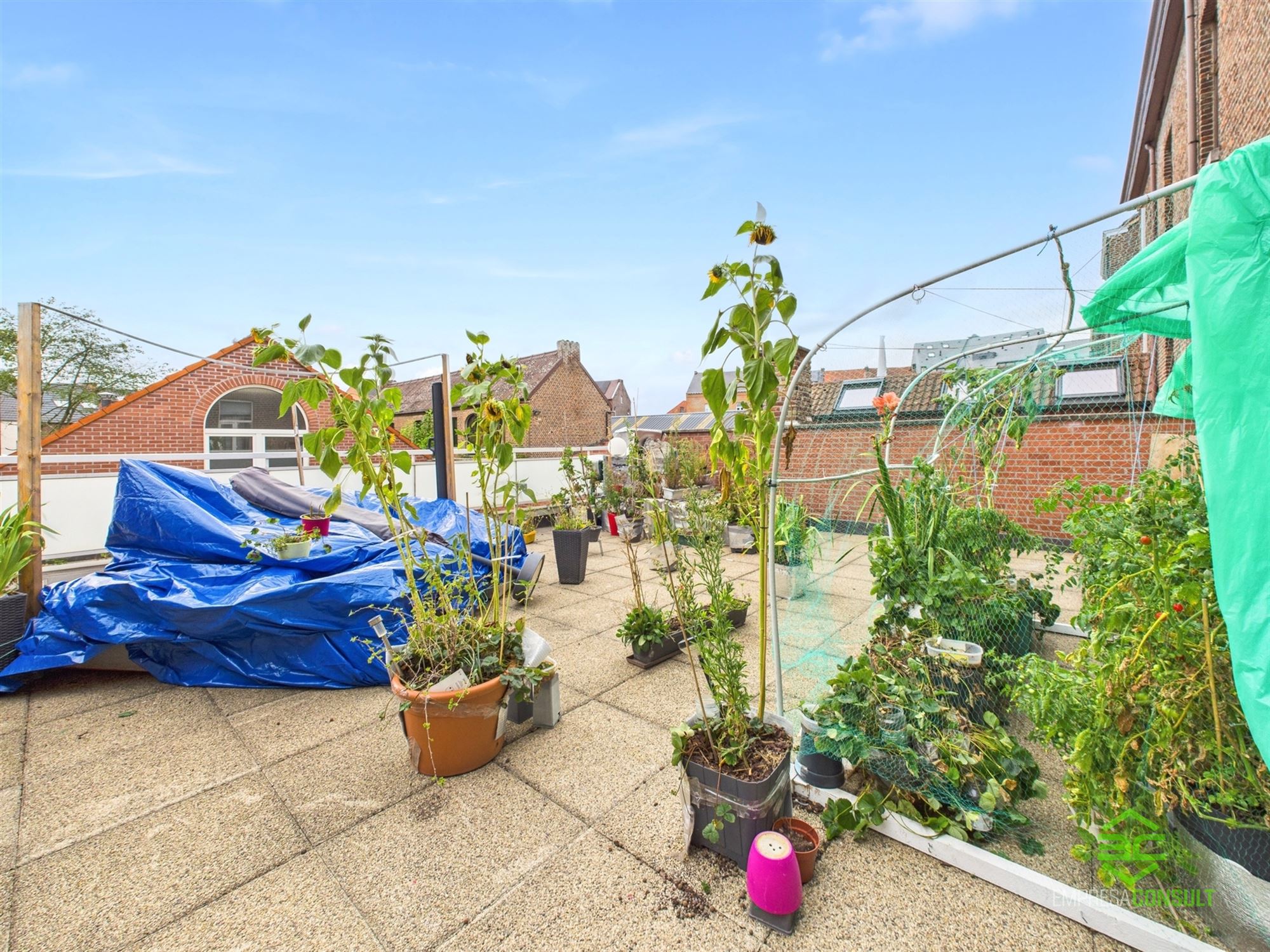 Ruime burgerwoning met groot achtergelegen magazijn! foto 19