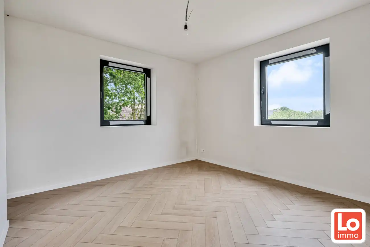 Prachtige nieuwbouwwoning met 3/4 slpks op topligging in een doodlopende straat! foto 15