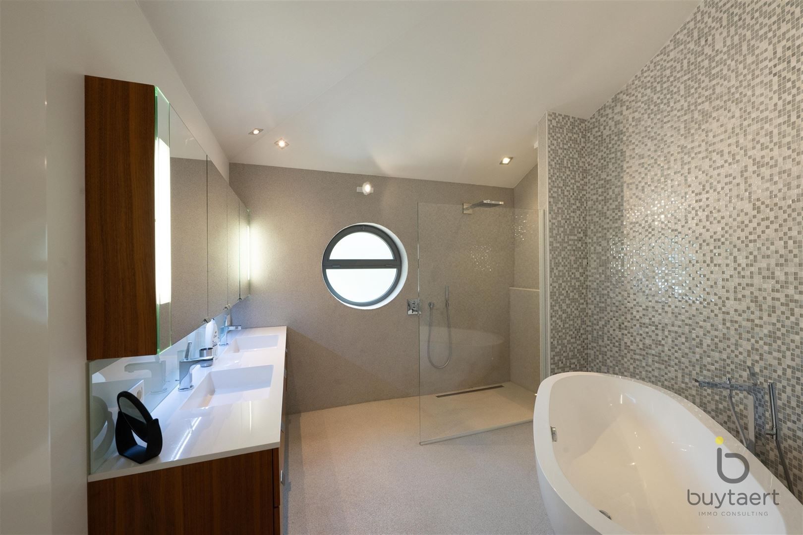 Wonen én werken in luxe familiewoning in begeerde Vriesdonkwijk foto 45