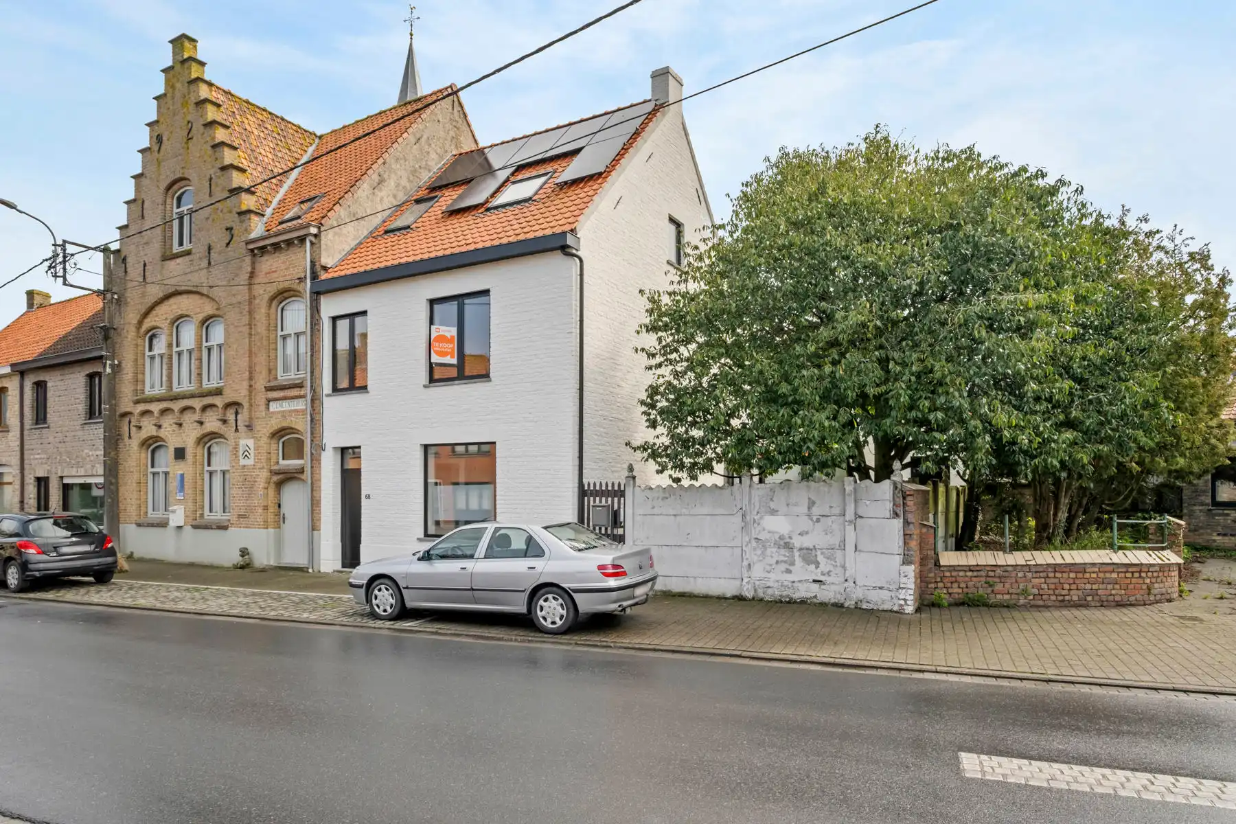 Charmante, volledig gerenoveerde woning foto {{pictureIndex}}