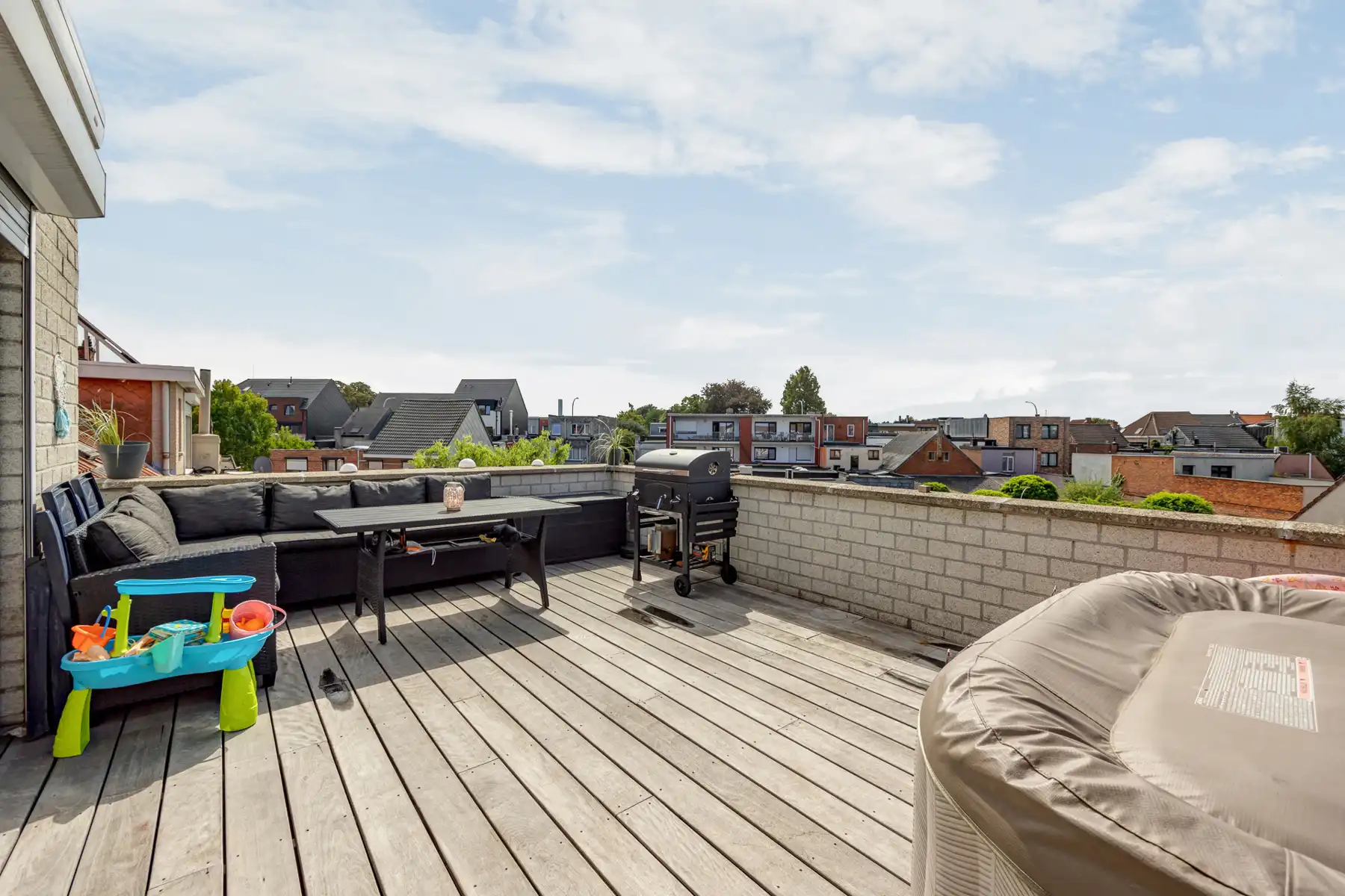 INSTAPKLAAR APPARTEMENT MET RUIM ZUID TERRAS foto 2