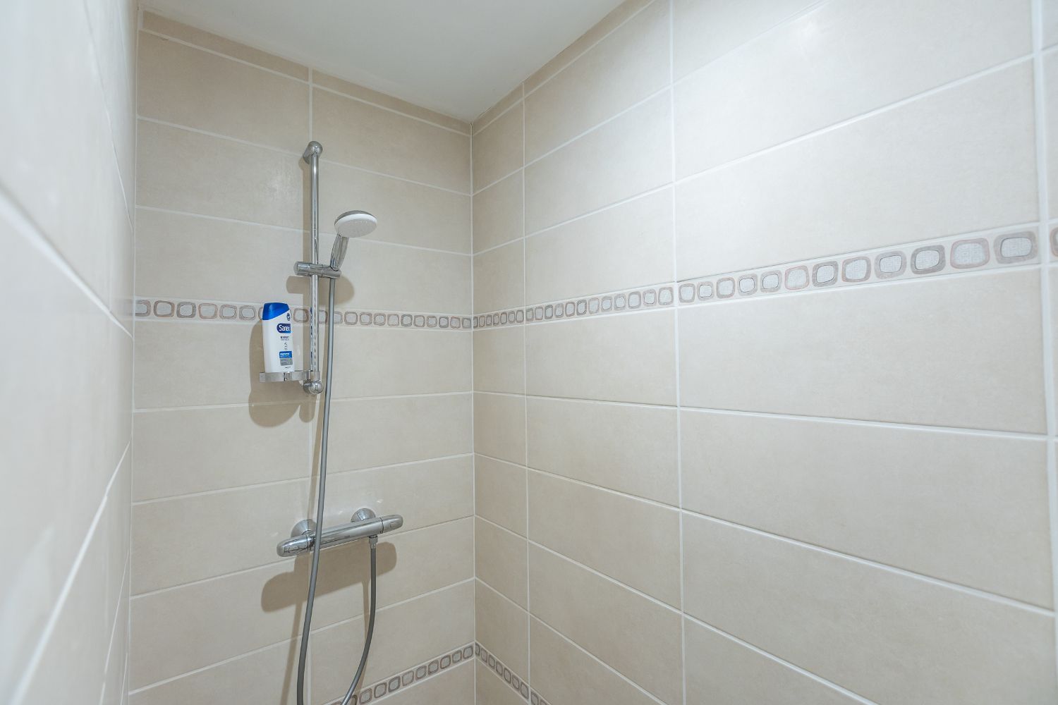 Ruime te renoveren woning met zonnige tuin en tal van mogelijkheden. foto 15