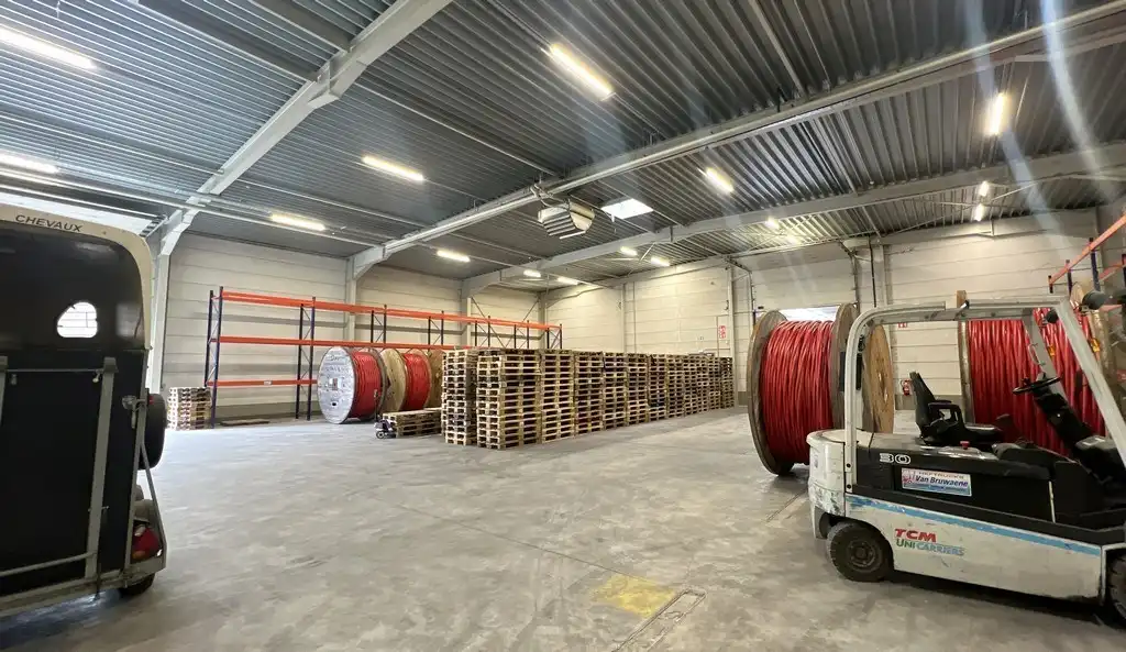 Functioneel bedrijfspand te huur in industriepark E17/4 te Lokeren foto 6
