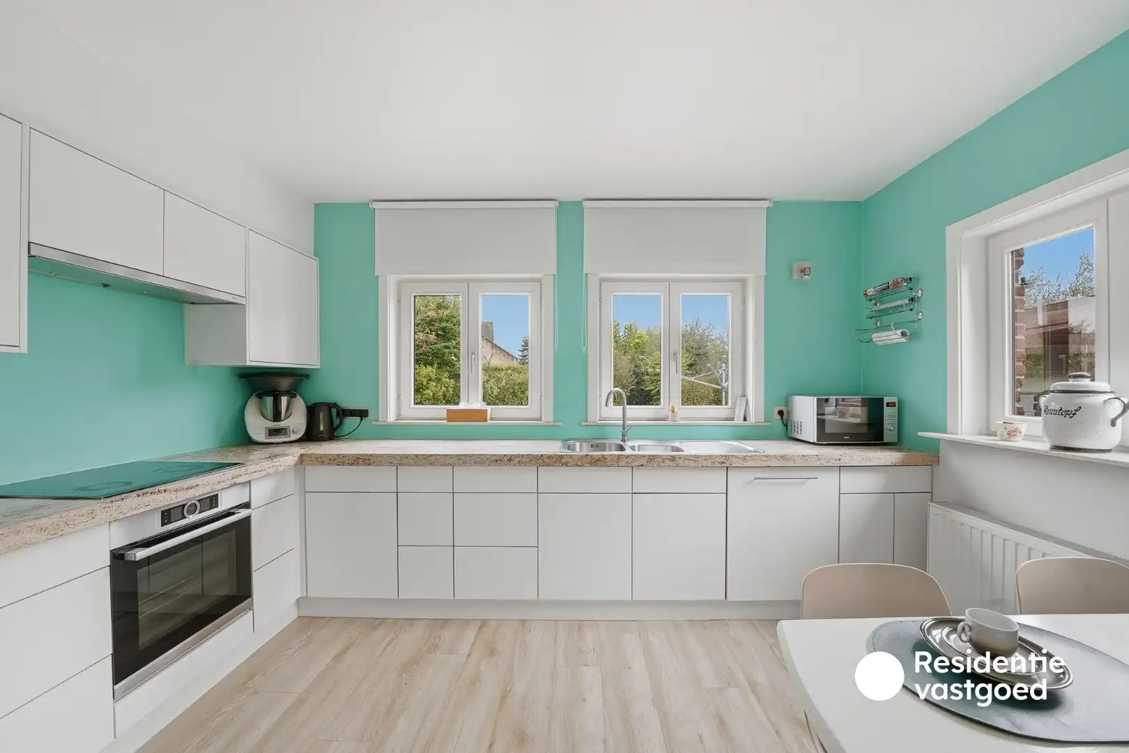 Vrijstaande woning op ruim zonnig perceel in het landelijke Roksem/Ettelgem foto 10