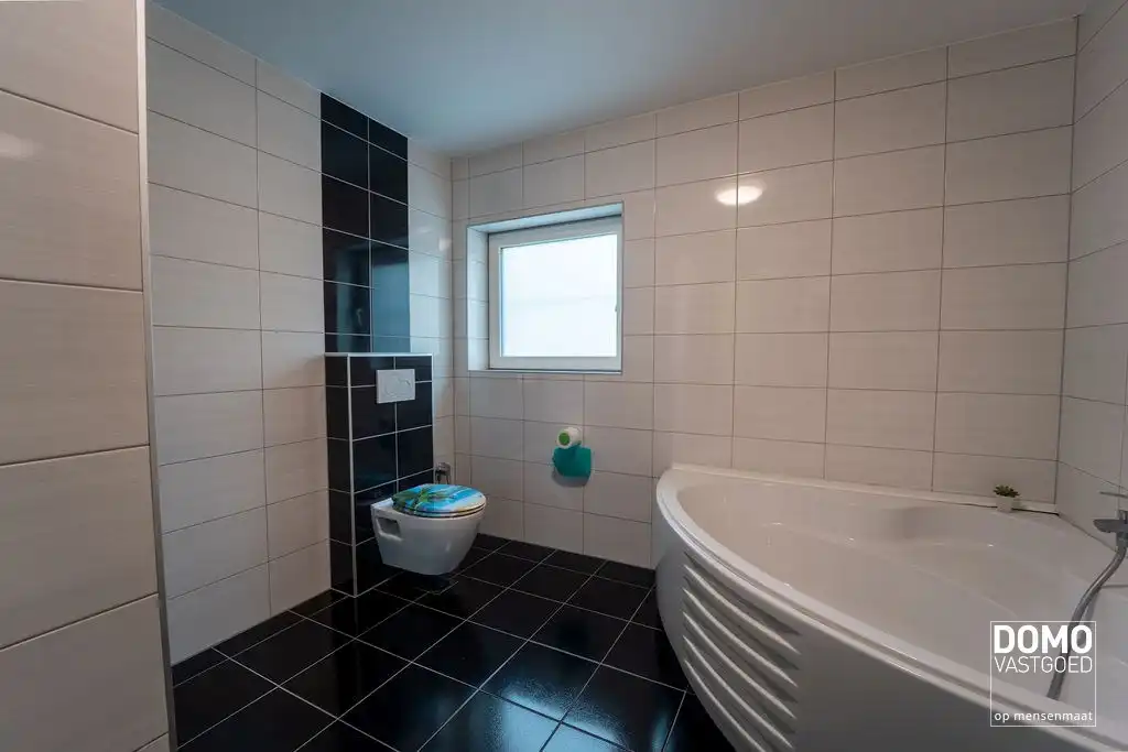 Gunstig gelegen handelshuis te Spalbeek (Hasselt) foto 19