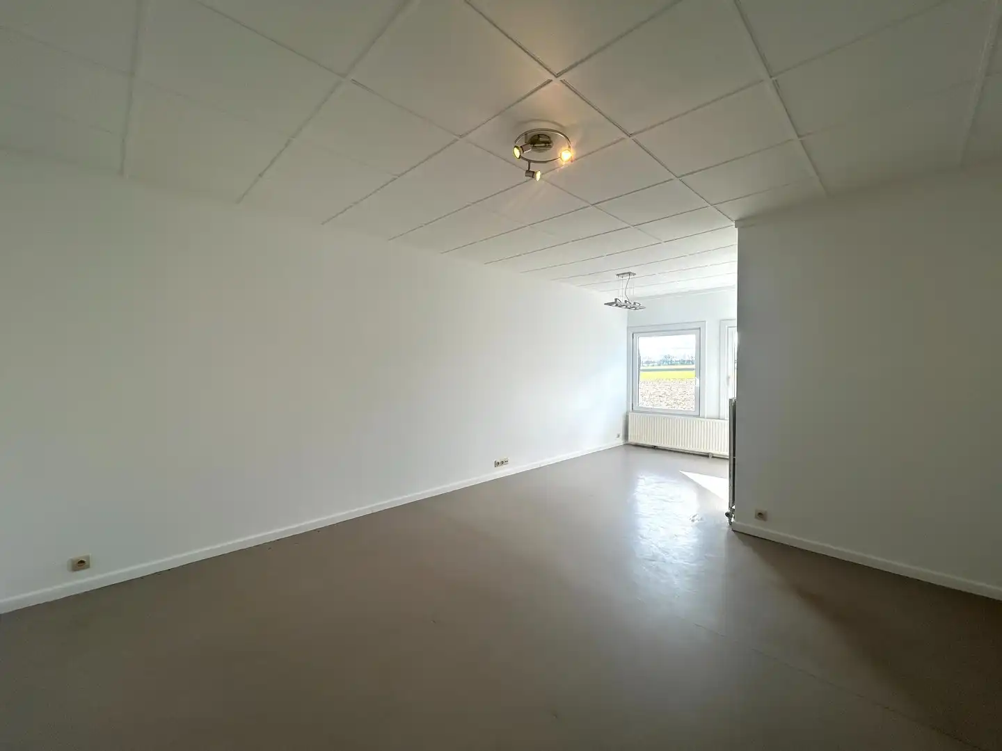 Instapklaar appartement met 1 slaapkamer te Gits! foto 4