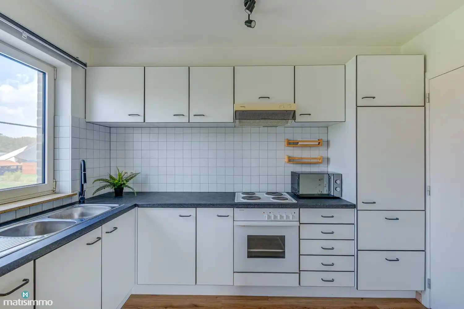 DUPLEXAPPARTEMENT MET AUTOSTAANPLAATS, GARAGEBOX EN KELDERBERGING NABIJ CENTRUM BILZEN foto 12