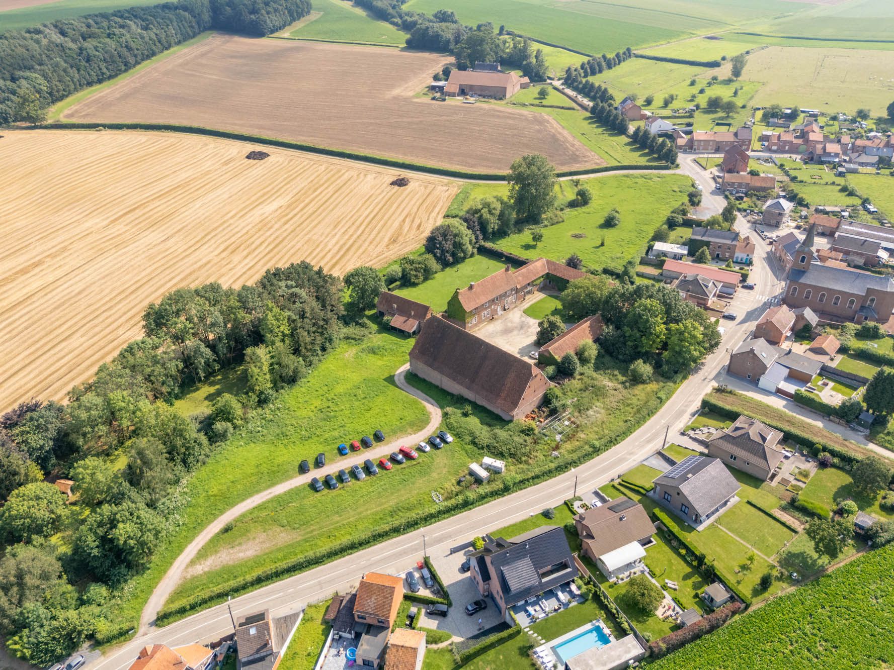 Unieke historische hoeve met veel mogelijkheden in Heers foto 30