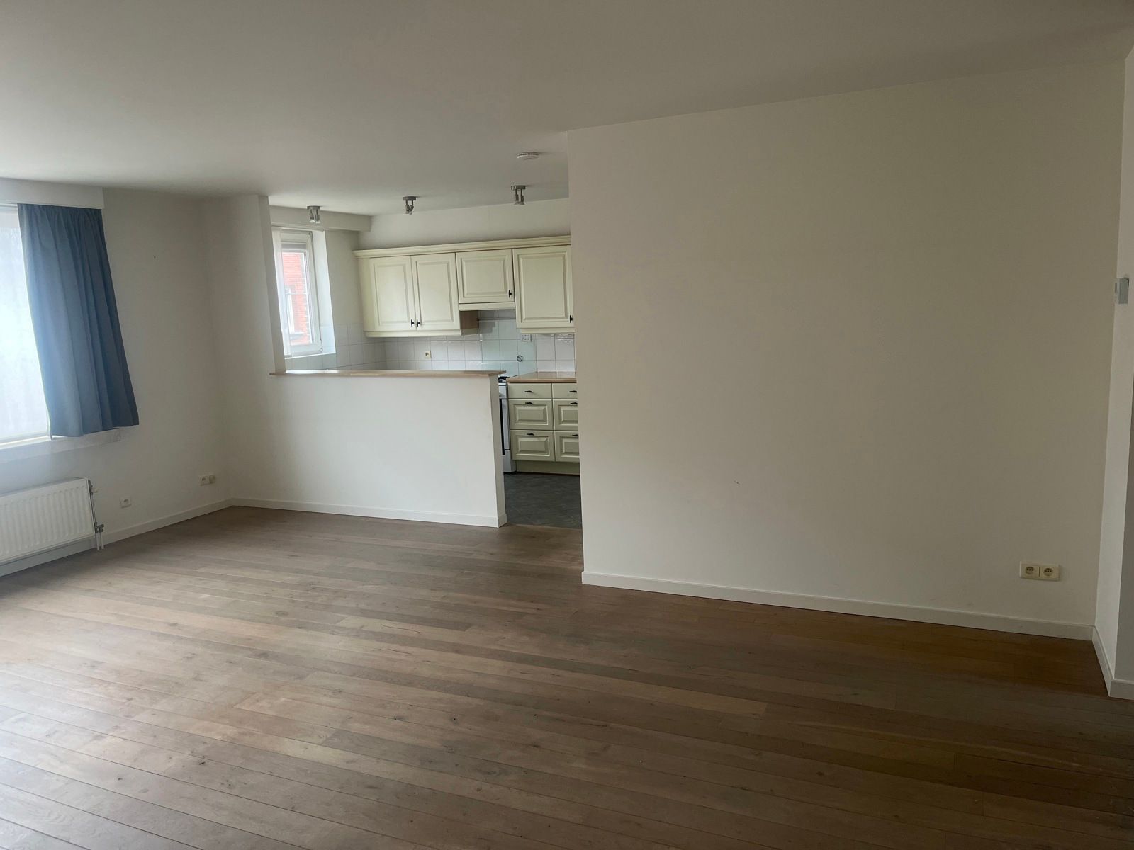 Appartement met lift, terras, garagebox en autostaanplaats foto 4