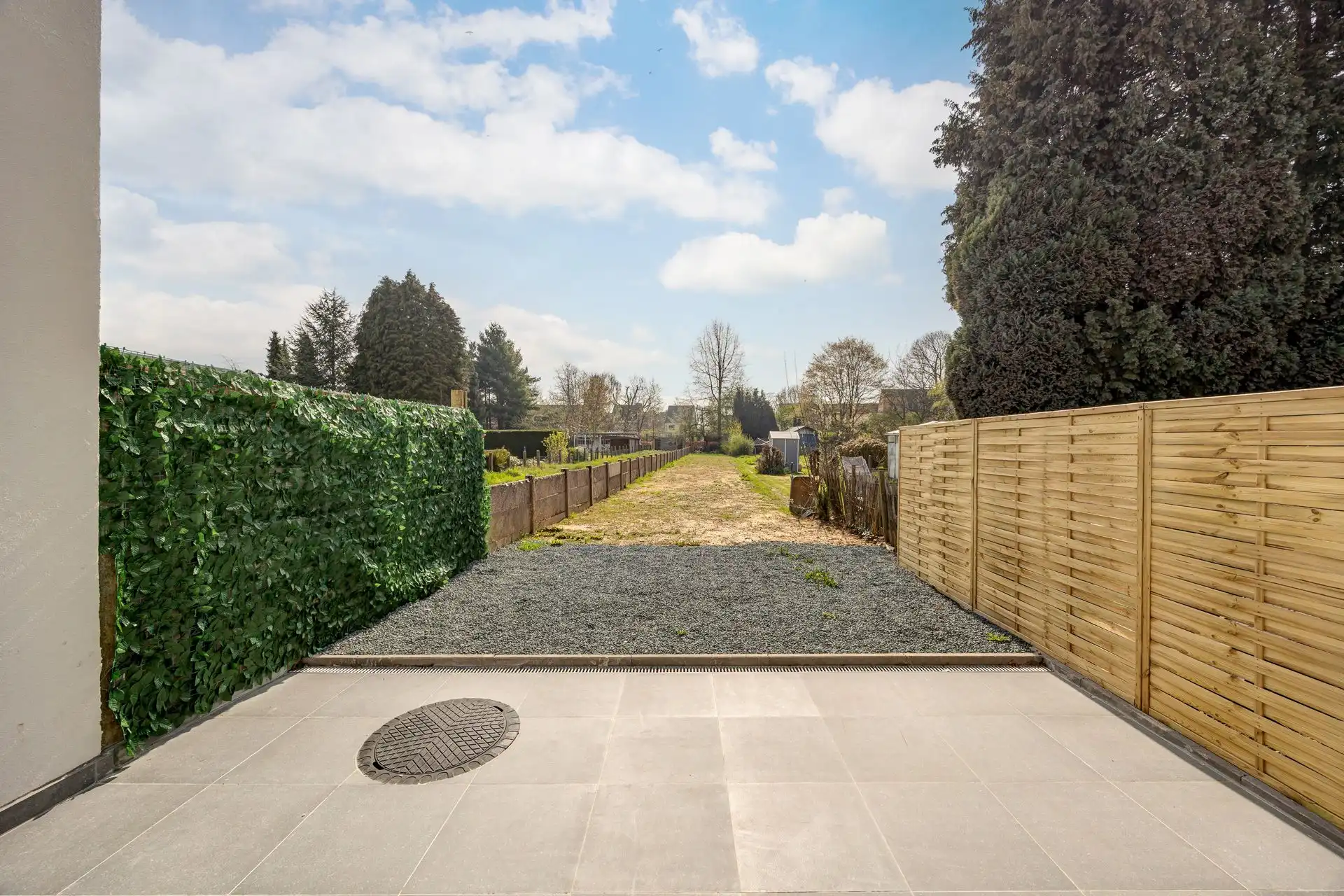 Gerenoveerde gezinswoning met tuin in rustige omgeving foto 11