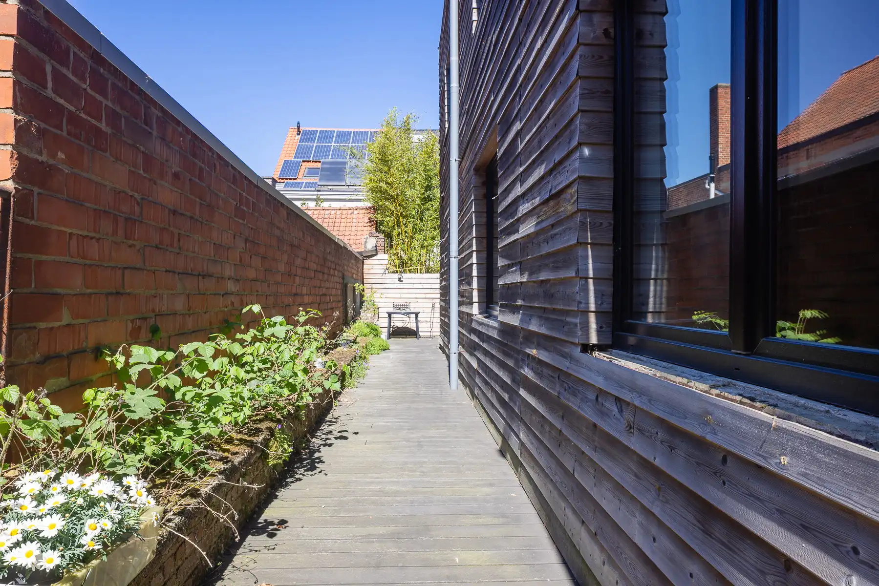 Ruim wonen met terras en 3 slaapkamers foto 18