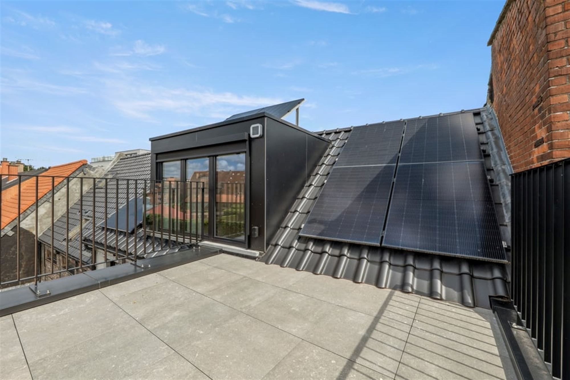 PRACHTIG GERENOVEERD APPARTEMENT MET 2 TERRASSEN TE HUUR MIDDENIN HET CENTRUM VAN SINT-TRUIDEN  foto 24