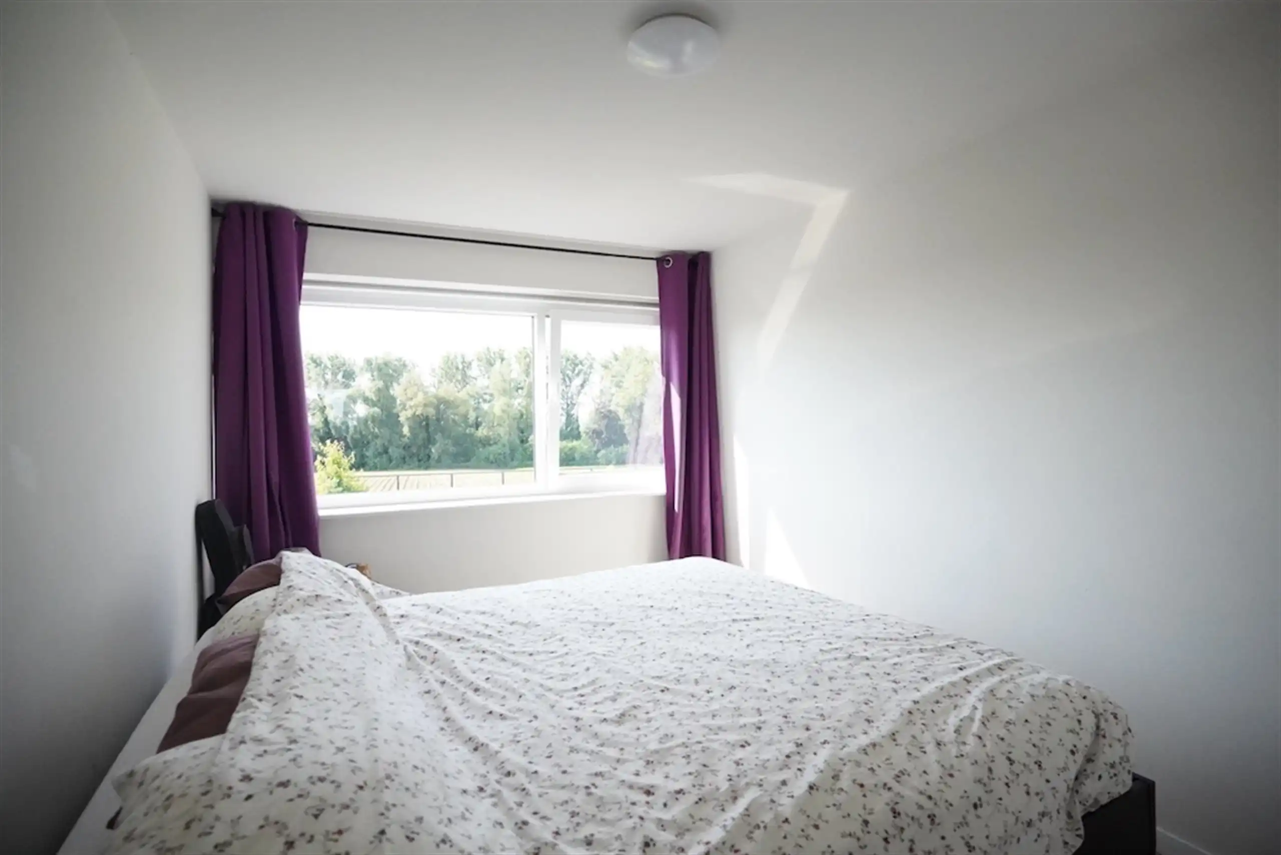 Jonge, verzorgde gezinswoning met tuin en garage foto 14