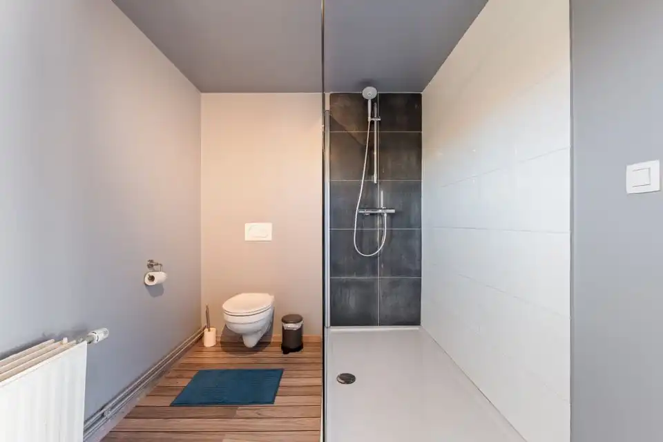 RUIME EN RUSTIG GELEGEN BUNGALOW MET 4 SLKS EN ZWEMBAD OP EEN PRACHTIG PERCEEL VAN 764M² foto 34