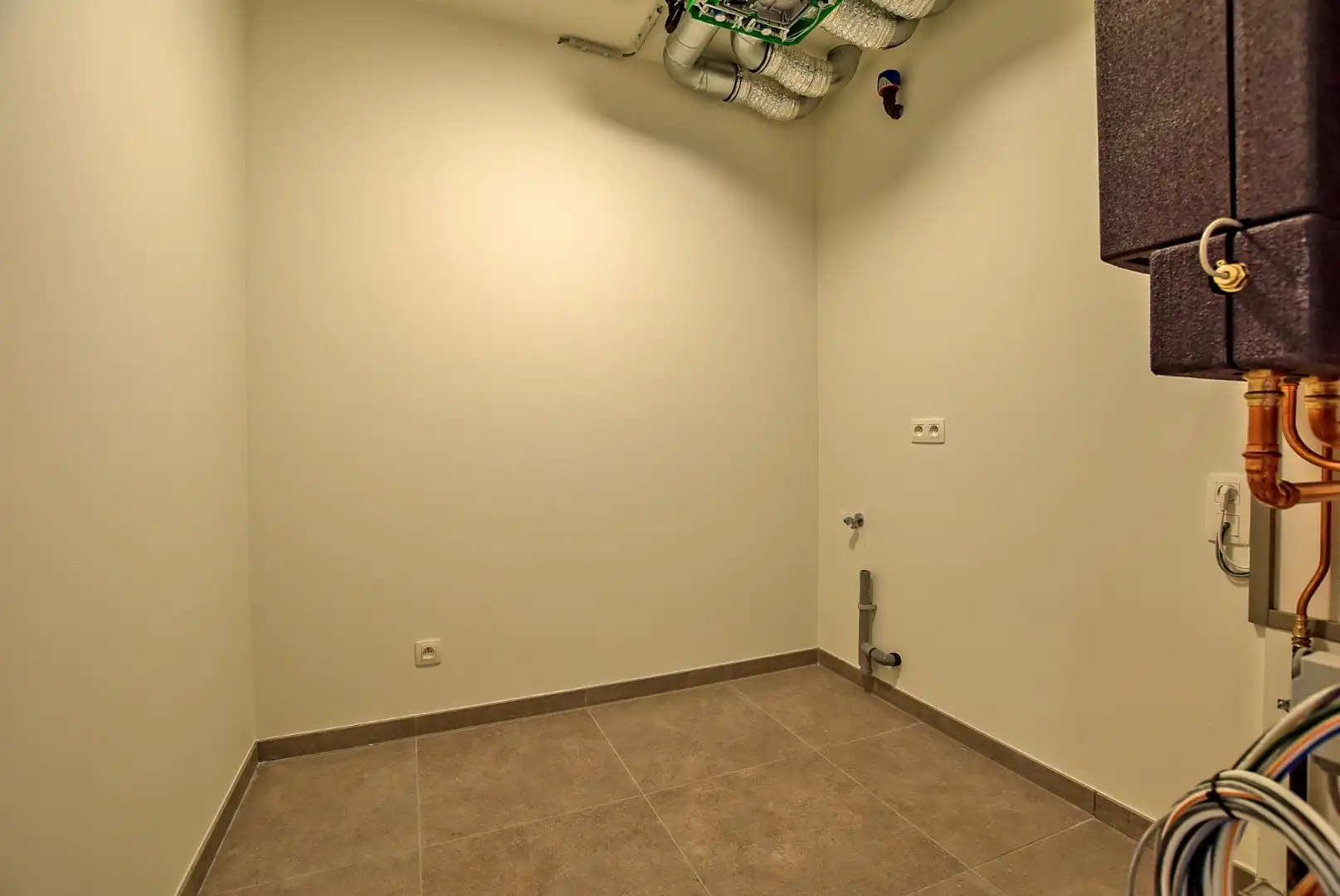 Ruim 2-slaapkamerappartement (129m²) te Leke (Diksmuide).  foto 16