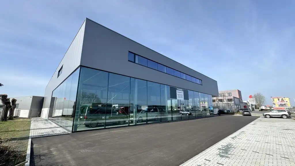 Nieuwbouw showroom met magazijn te huur aan A12 in Aartselaar foto 12
