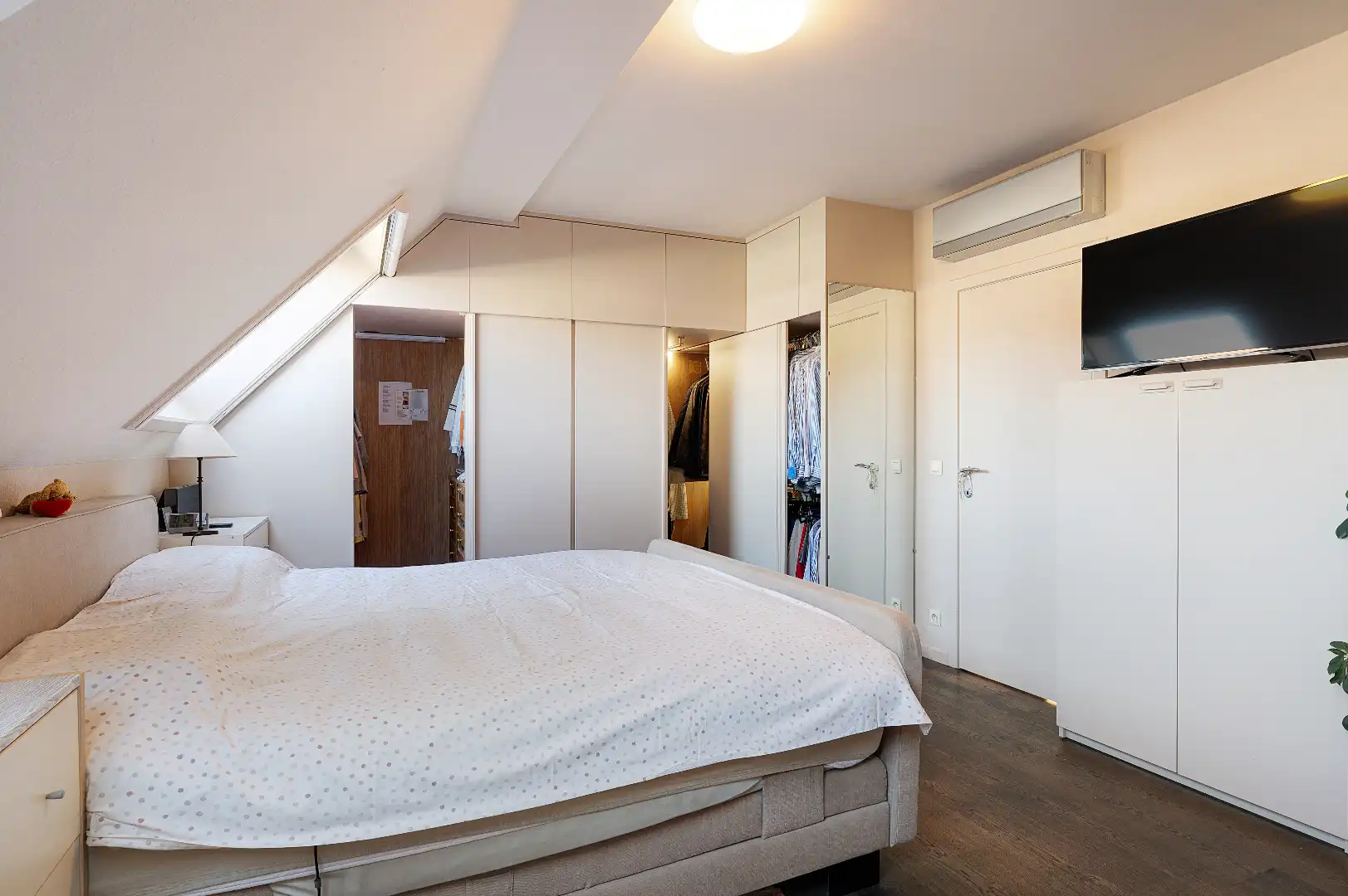 Ruim en lichtrijk duplexappartement foto 9