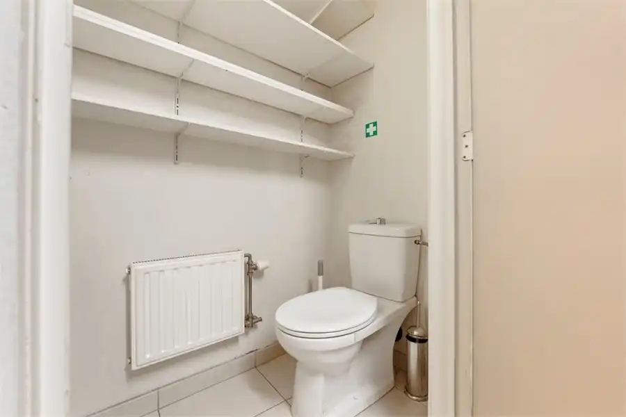 HANDELSRUIMTE TE HUUR MIDDEN IN HET STADSCENTRUM VAN SINT-TRUIDEN foto 25