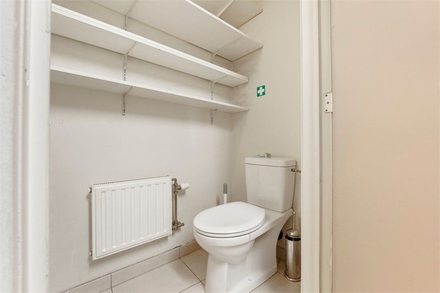 HANDELSRUIMTE TE HUUR MIDDEN IN HET STADSCENTRUM VAN SINT-TRUIDEN foto 25