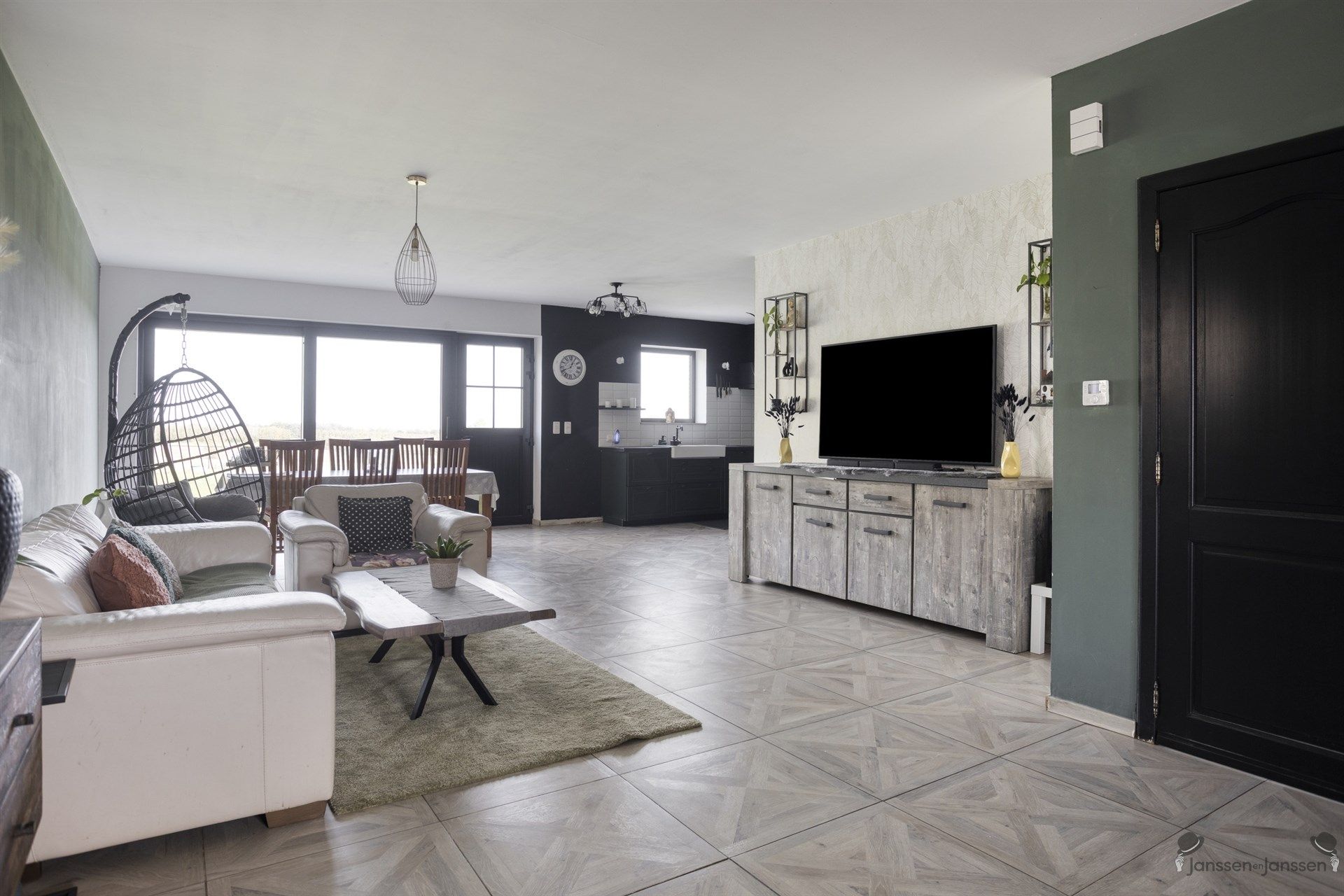 Gerenoveerde energiezuinige woning in het landelijke Budingen foto 5