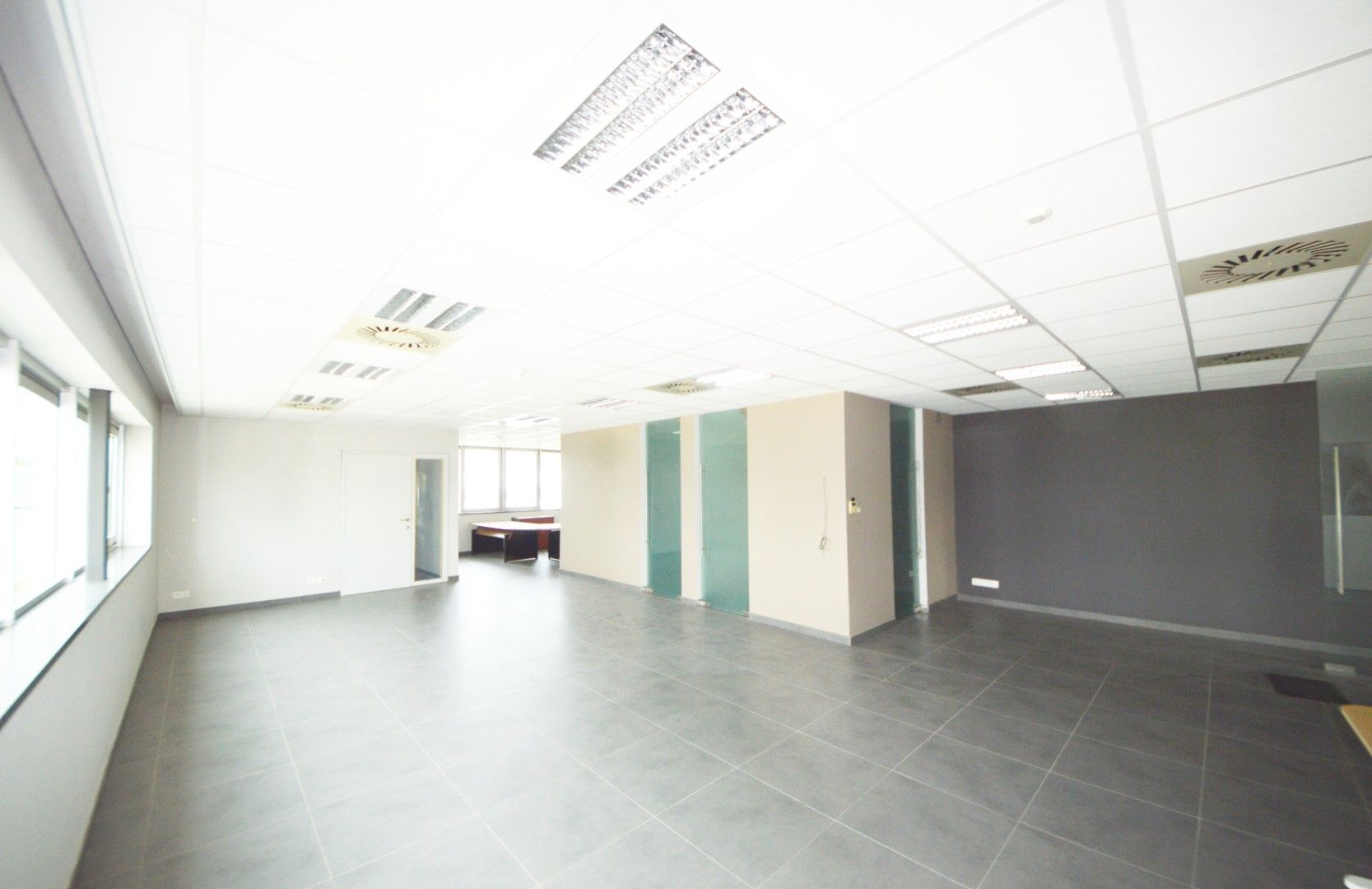 MODERN KANTOOR MET PARKING  foto 6
