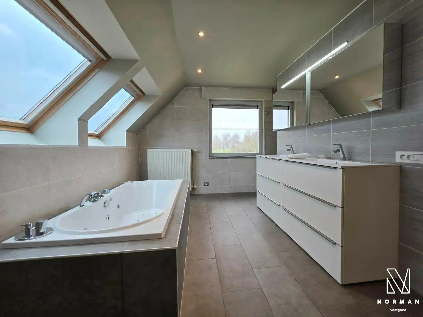 Prachtig domein met luxueuze instapklare villa, grote tuin en landbouwgrond in Hulste foto 28