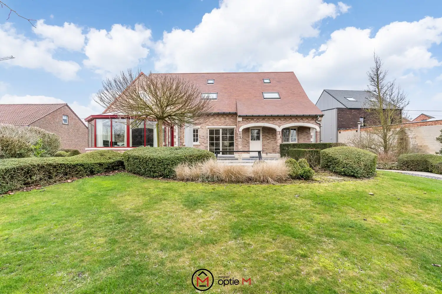 Ruime villa te koop in Glabbeek op een prachtig perceel van 22a96 foto 2