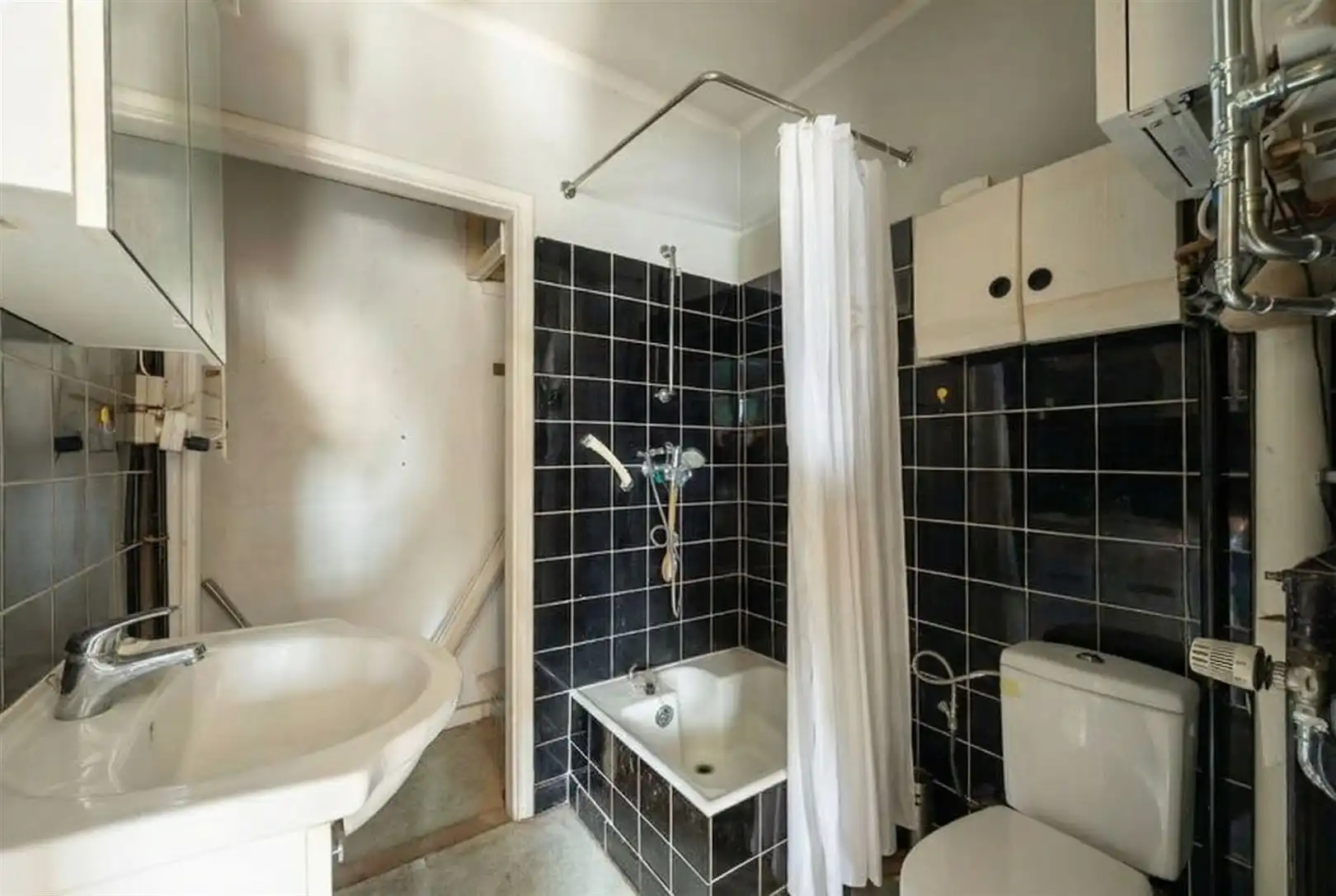 Opbrengsteigendom met 2 APP in Ekeren centrum foto 20