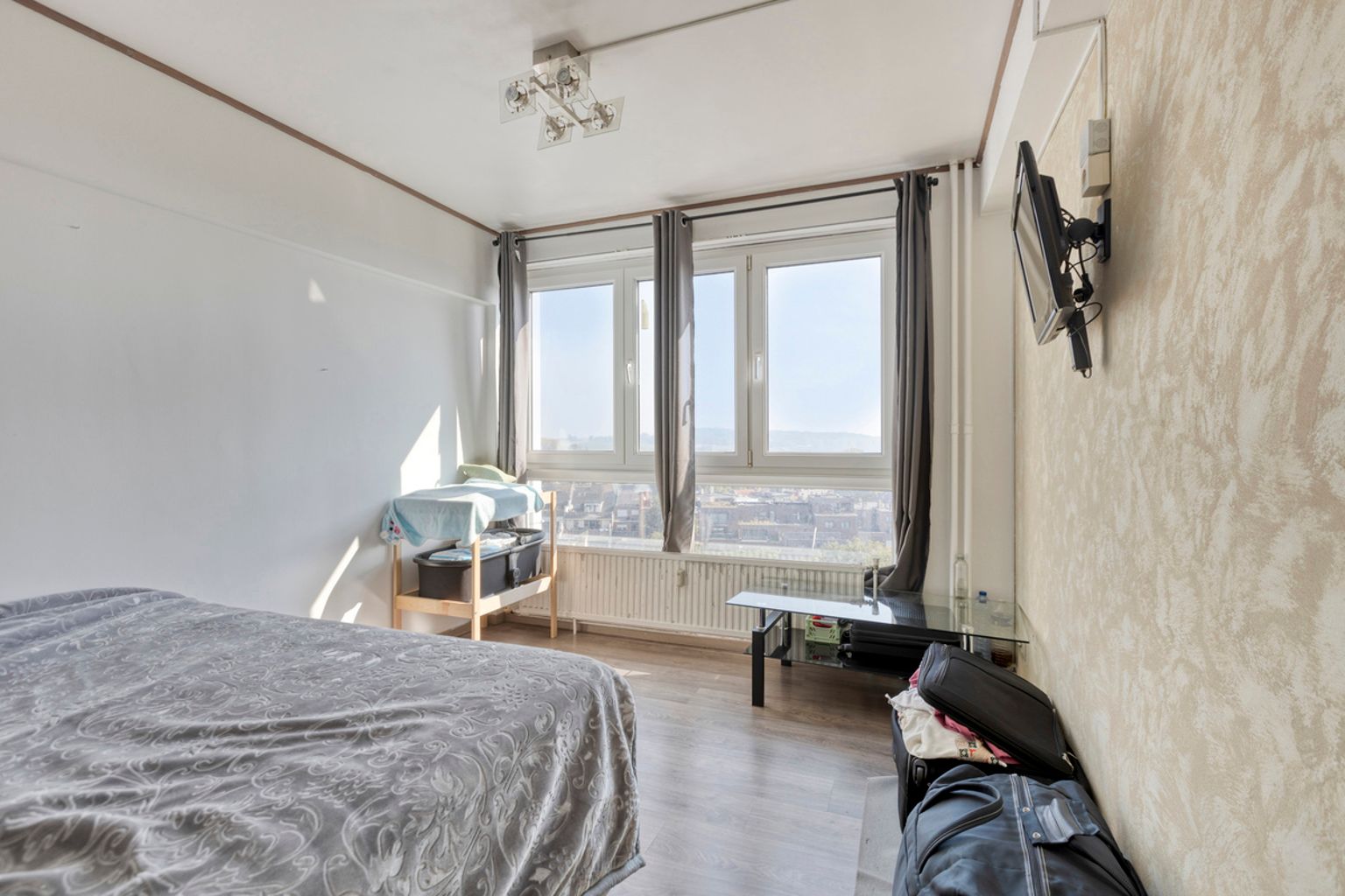 Instapklaar 2-slaapkamerappartement te Brussel foto 7