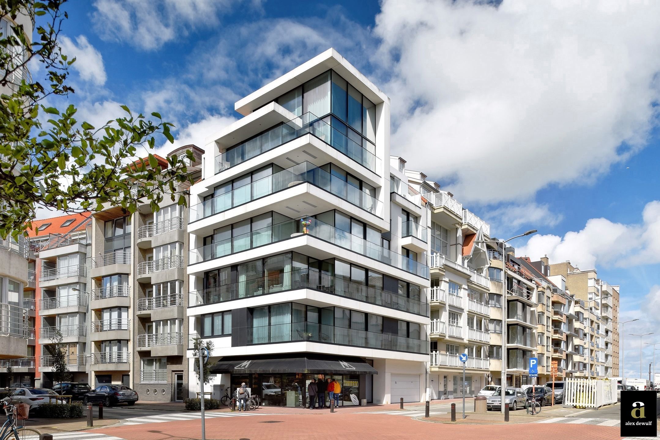 Uitzondelijk hoekappartement (duplex) met zijdelings zeezicht foto 2