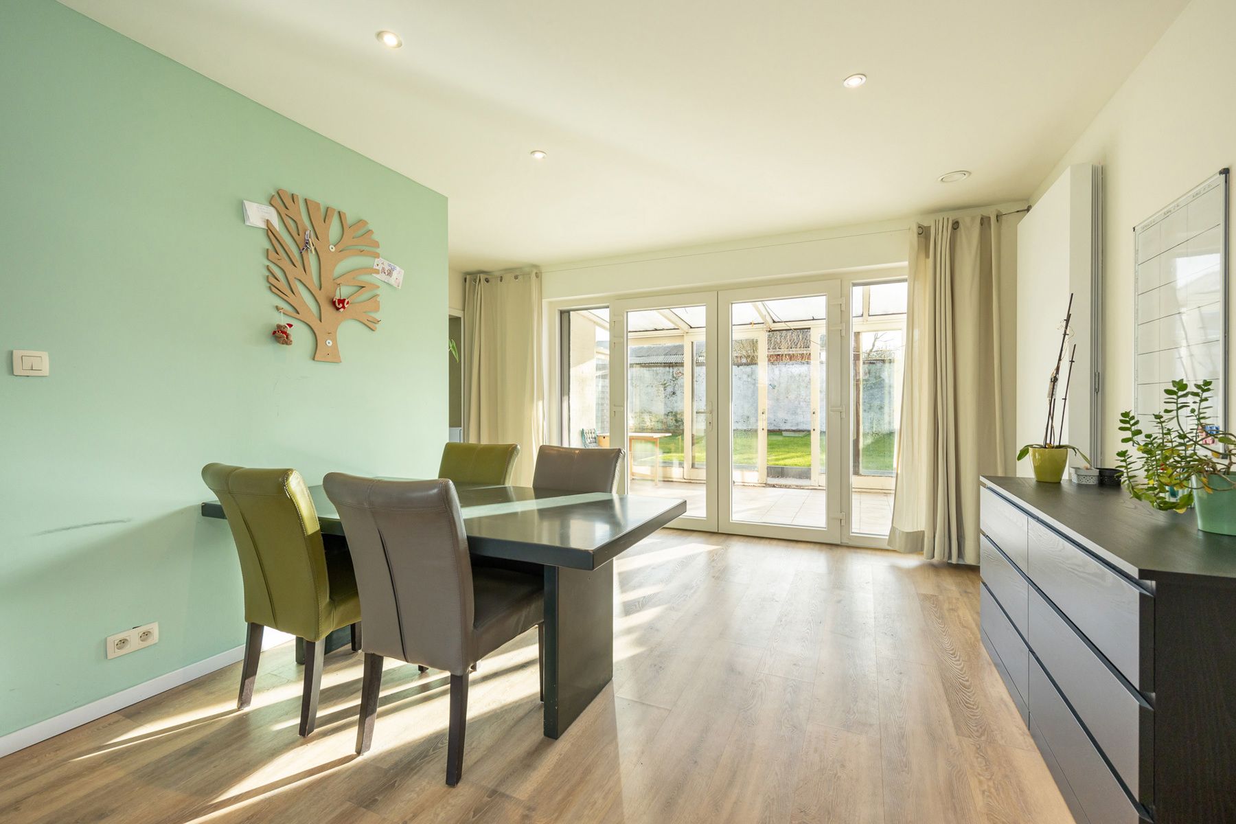 Energiezuinige halfopen bebouwing met 3 slaapkamers op een perceel van 475m². foto 4