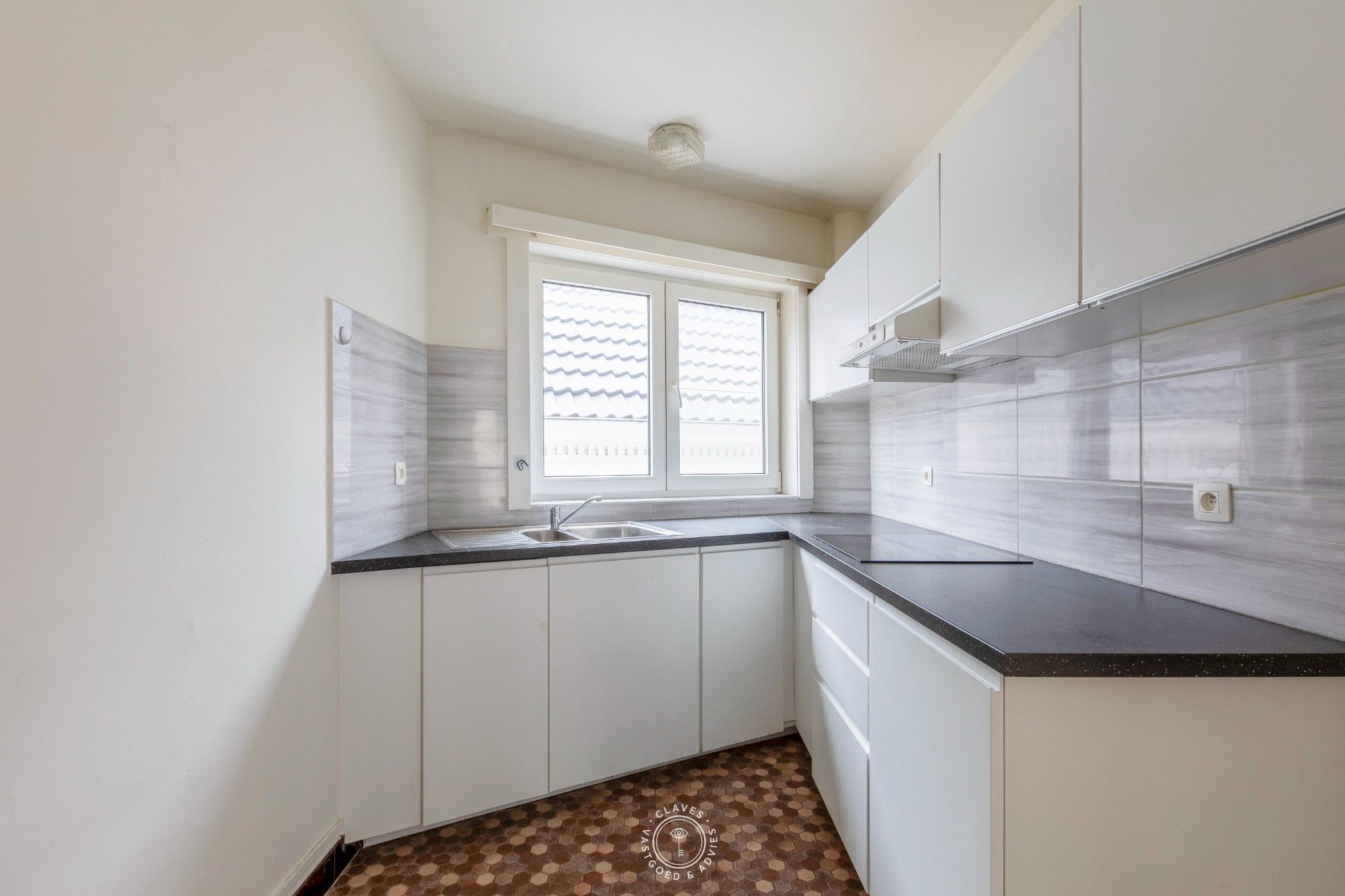 Welgelegen investeringseigendom met ruime driekamerappartementen foto 10