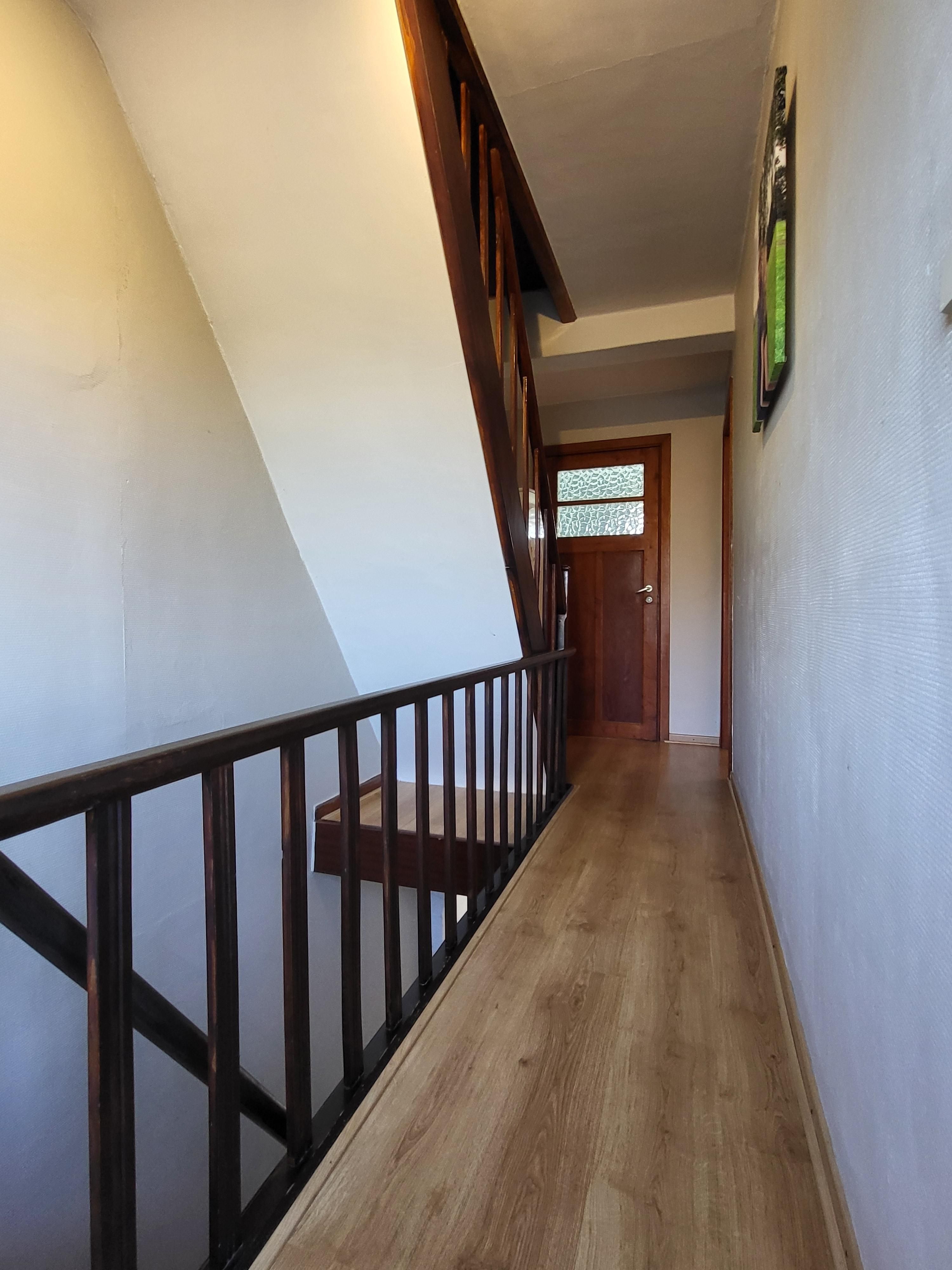 Deze landelijk gelegen woning met open uitzicht combineert ruimte, rust en wooncomfort op een perceel van 611 m².  foto 24