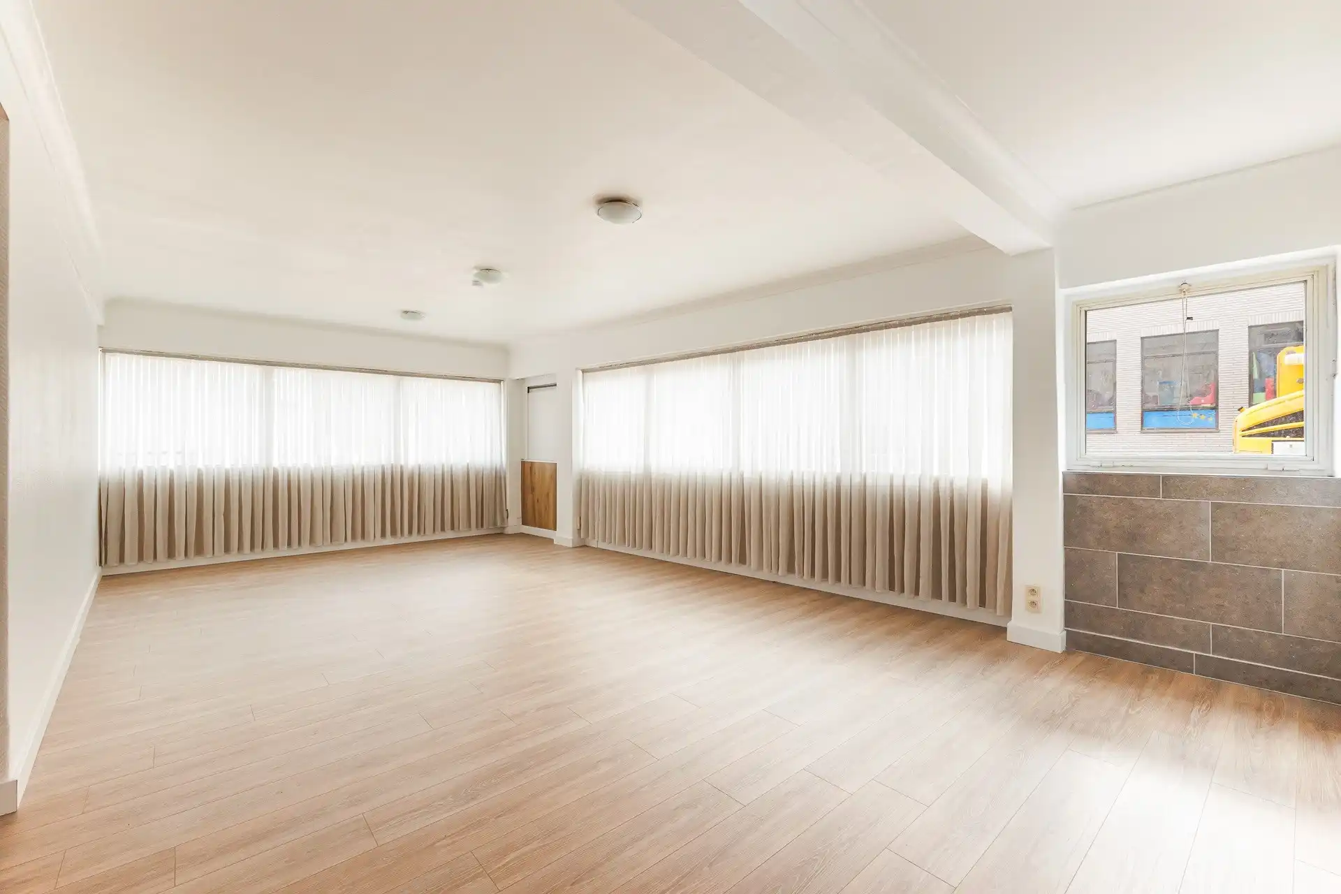 Gelijkvloers appartement / praktijk in Silsburg Deurne-Zuid foto 12