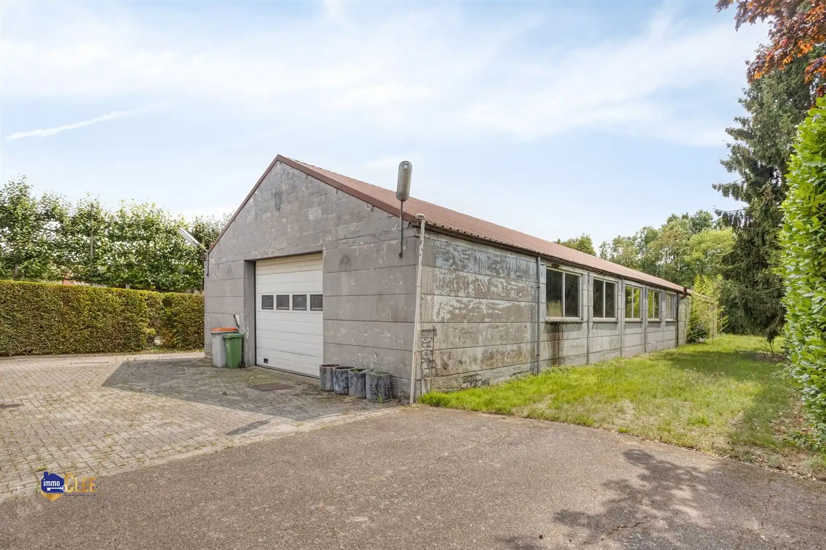 Woning met industriehal op topligging in Maasmechelen foto 24