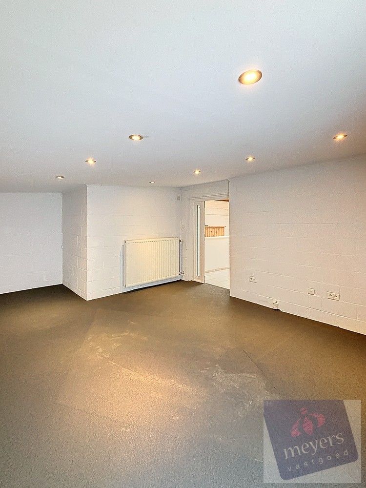 Instapklare gezinswoning met praktijkruimte op toplocatie in Hasselt foto 21