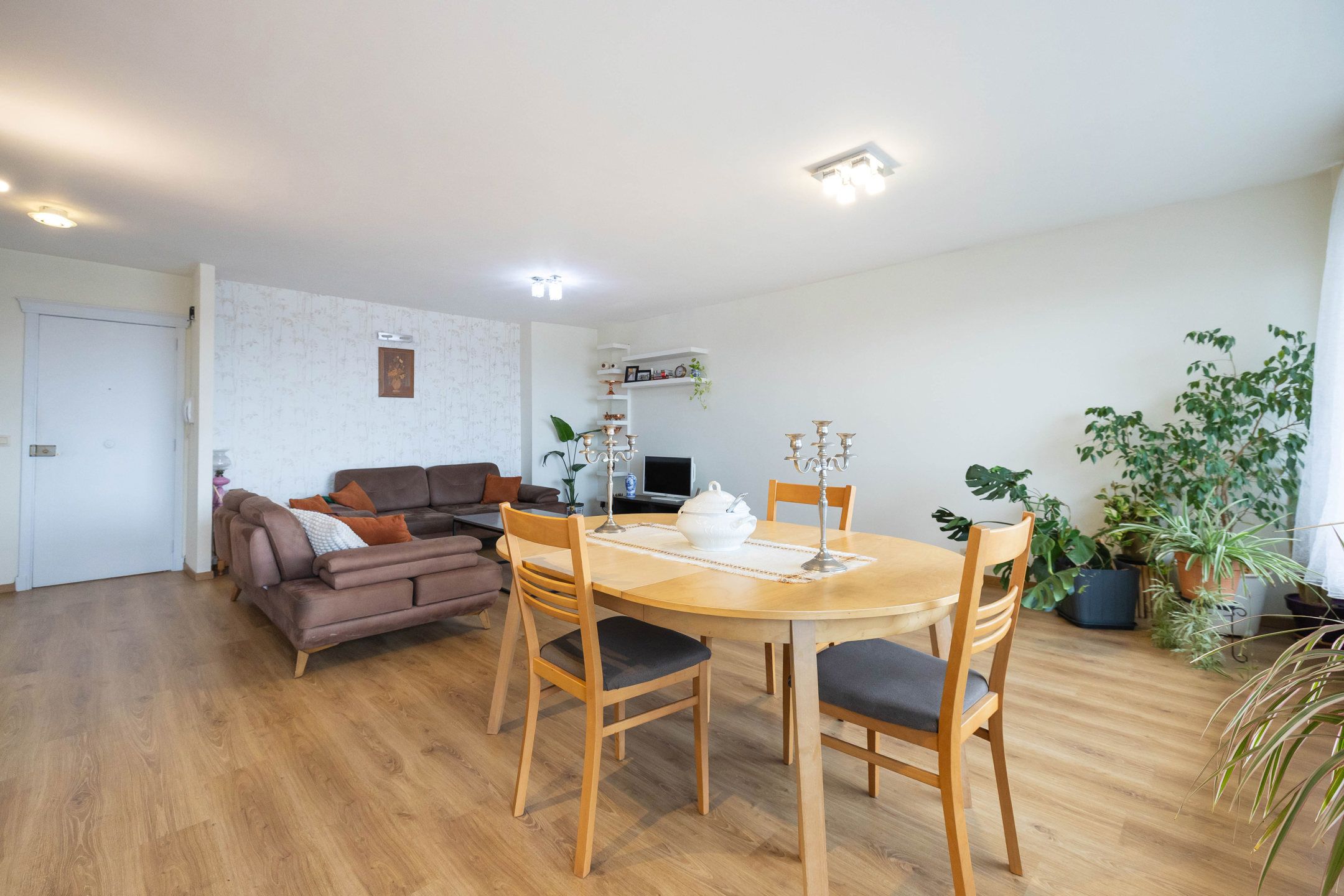 Mooi appartement 1 slaapkamer ± 70 m² + 2 garages optioneel foto 6