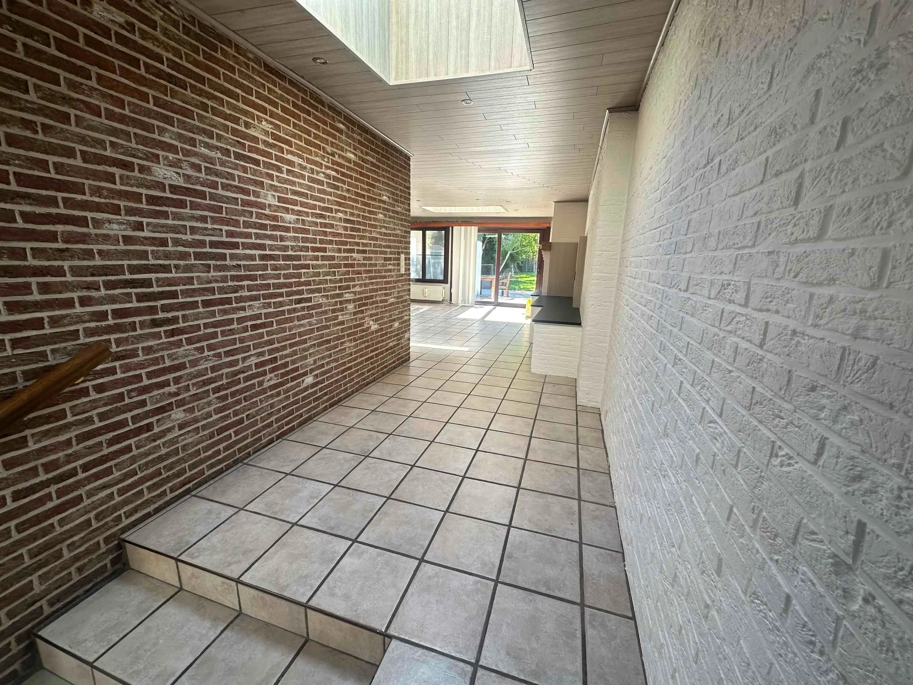 Rustig gelegen woning met 3 slaapkamers, garage en tuin foto 5