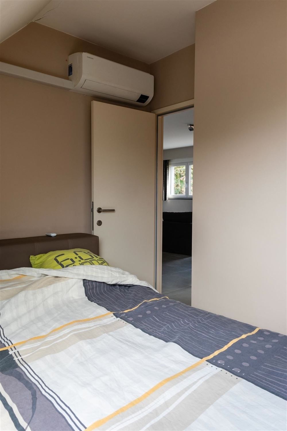 Instapklaar appartement met garagebox foto 17
